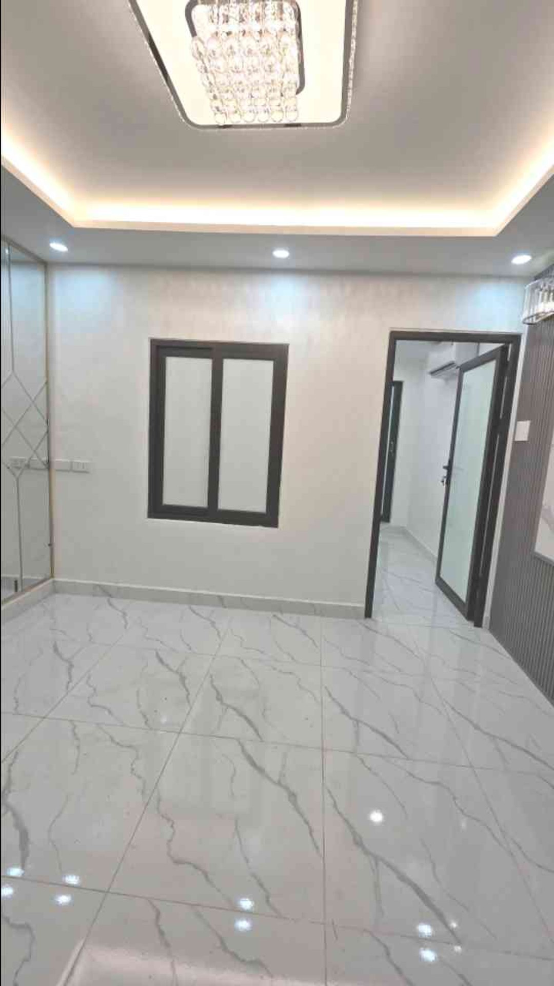 Bán nhà Lê Thanh Nghị - diện tích 24m2 5 tầng - Nhà đẹp hiếm có - giá 4,88 tỷ