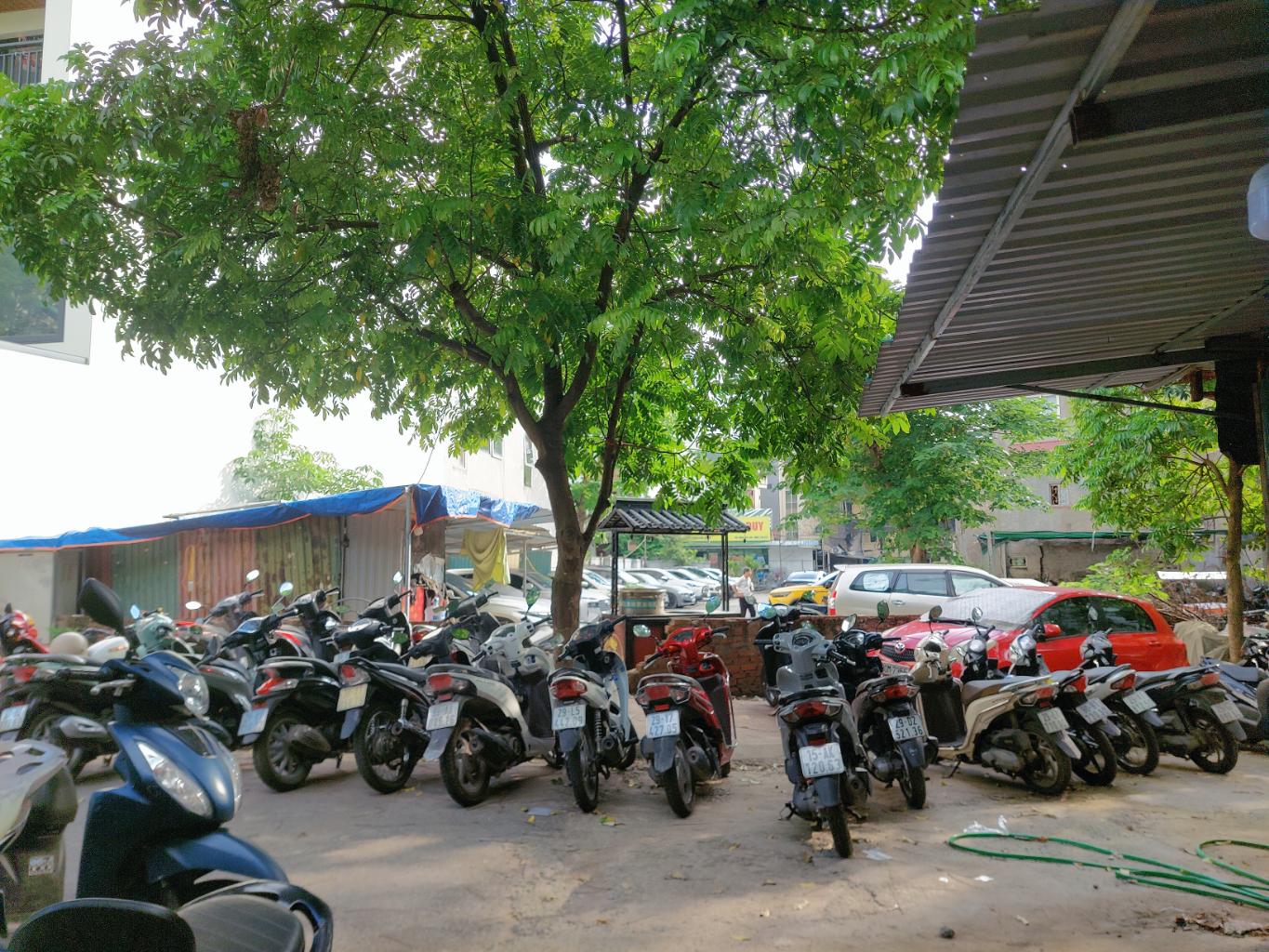 Bán nhà Nguyễn Trãi - diện tích 212m2 1 tầng - Lô góc 2 mặt tiền - giá 6,3 tỷ