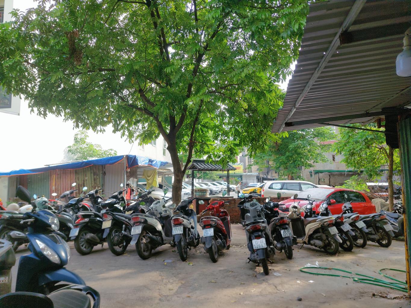 Bán nhà Nguyễn Trãi - diện tích 212m2 1 tầng - Lô góc 2 mặt tiền - giá 6,3 tỷ