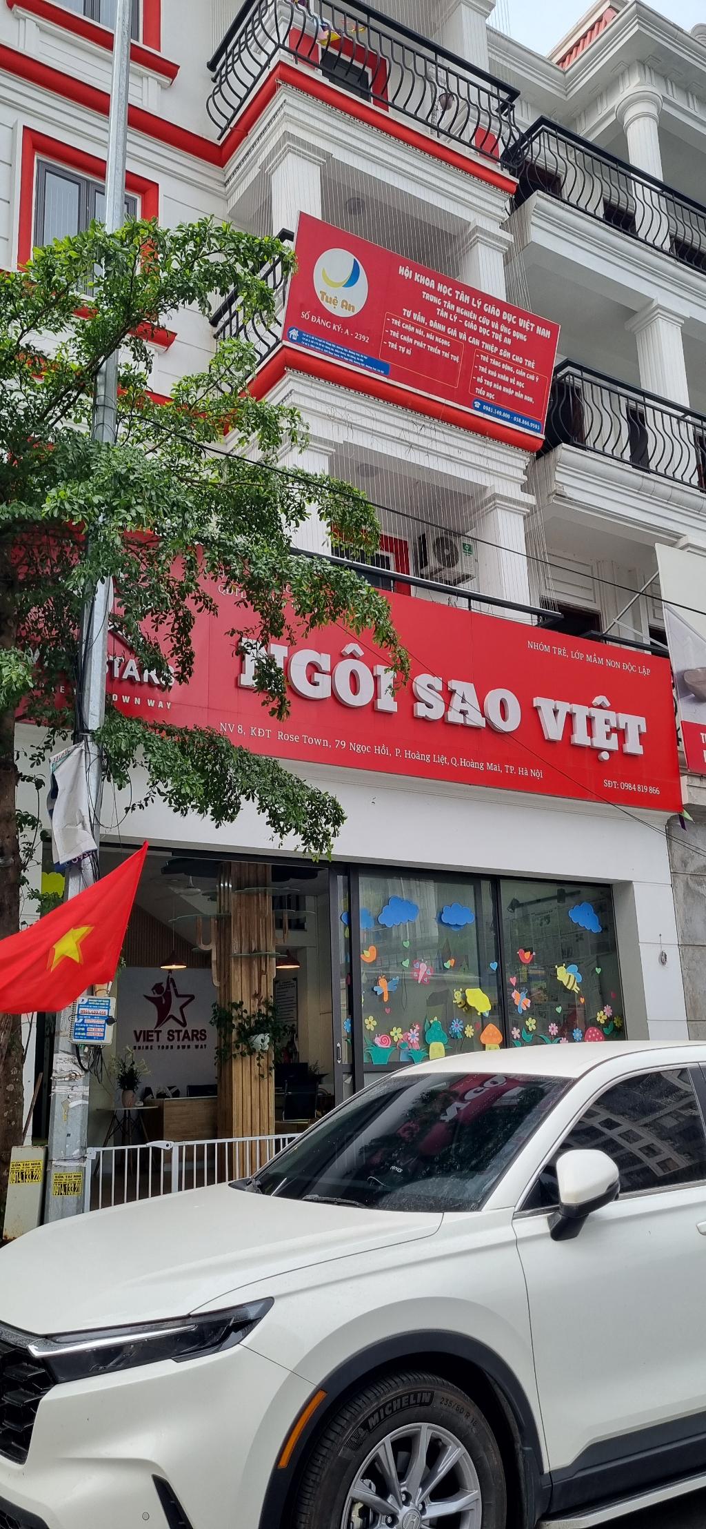 Bán nhà Ngọc Hồi - diện tích 124m2 4 tầng - Liền kề Rose Tower - giá 35 tỷ