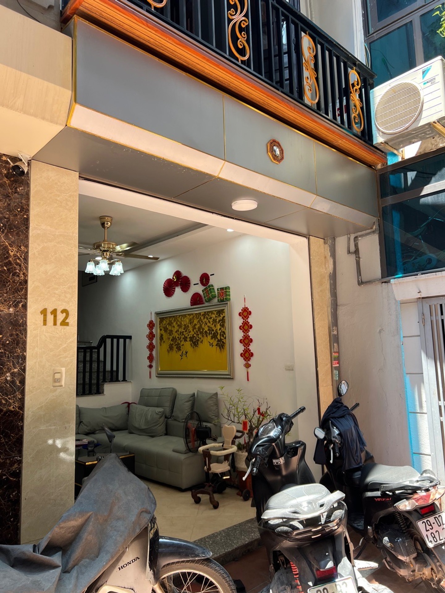 Bán nhà Tân Mai - diện tích 36m2 3 tầng - Ô TÔ NHỎ ĐỖ CỬA - giá 6,5 tỷ