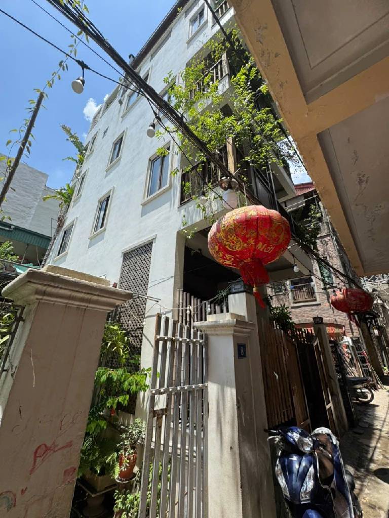 Bán nhà Nguyễn Khoái - diện tích 45m2 5 tầng - Nhà đẹp hiếm có - giá 10 tỷ