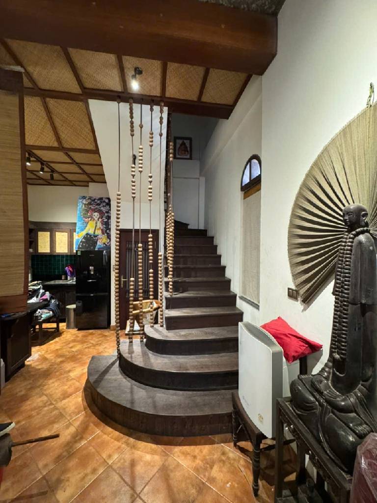 Bán nhà Nguyễn Khoái - diện tích 45m2 5 tầng - Nhà đẹp hiếm có - giá 10 tỷ