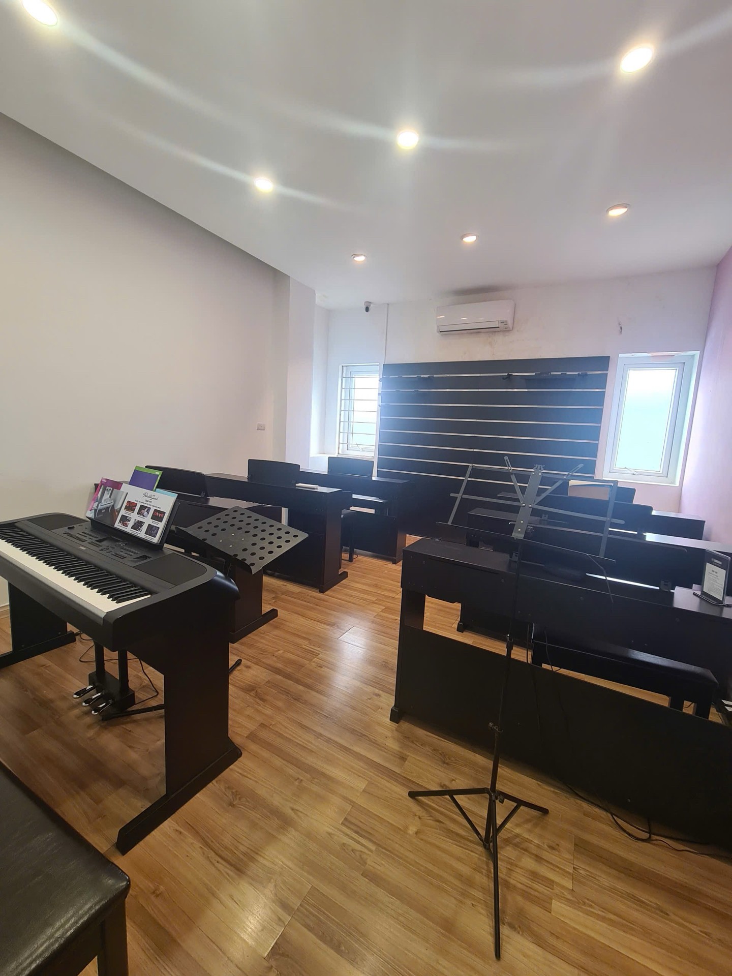 Bán nhà Nguyễn Ngọc Nại - diện tích 170m2 9 tầng - Mặt phố VIP Thanh Xuân - giá 115 tỷ