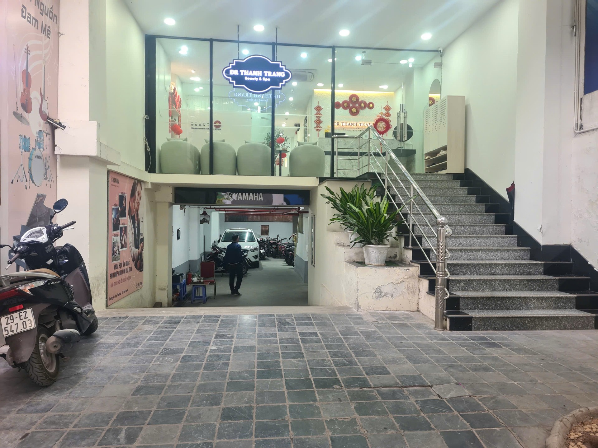 Bán nhà Nguyễn Ngọc Nại - diện tích 170m2 9 tầng - Mặt phố VIP Thanh Xuân - giá 115 tỷ