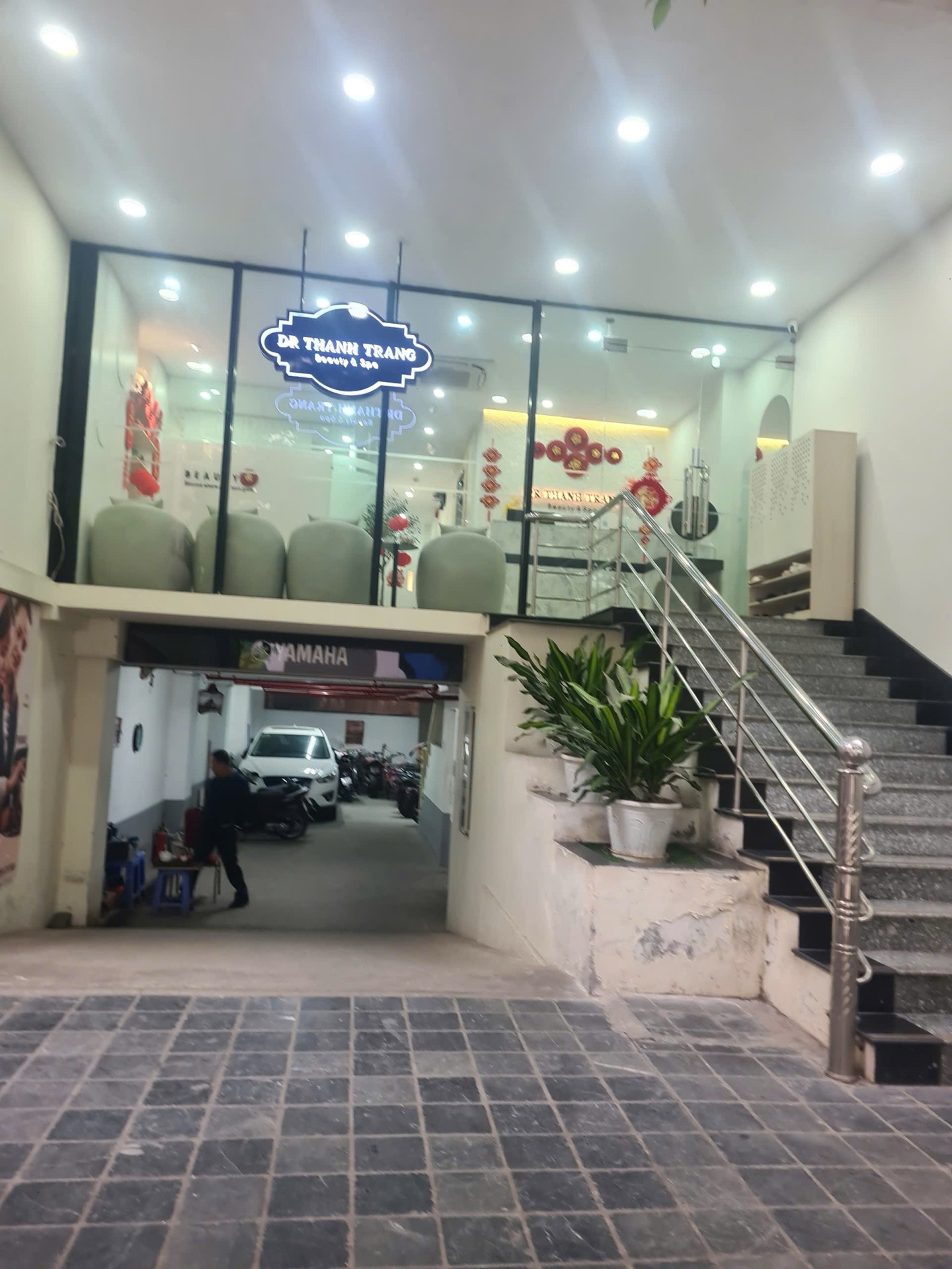 Bán nhà Nguyễn Ngọc Nại - diện tích 170m2 9 tầng - Mặt phố VIP Thanh Xuân - giá 115 tỷ