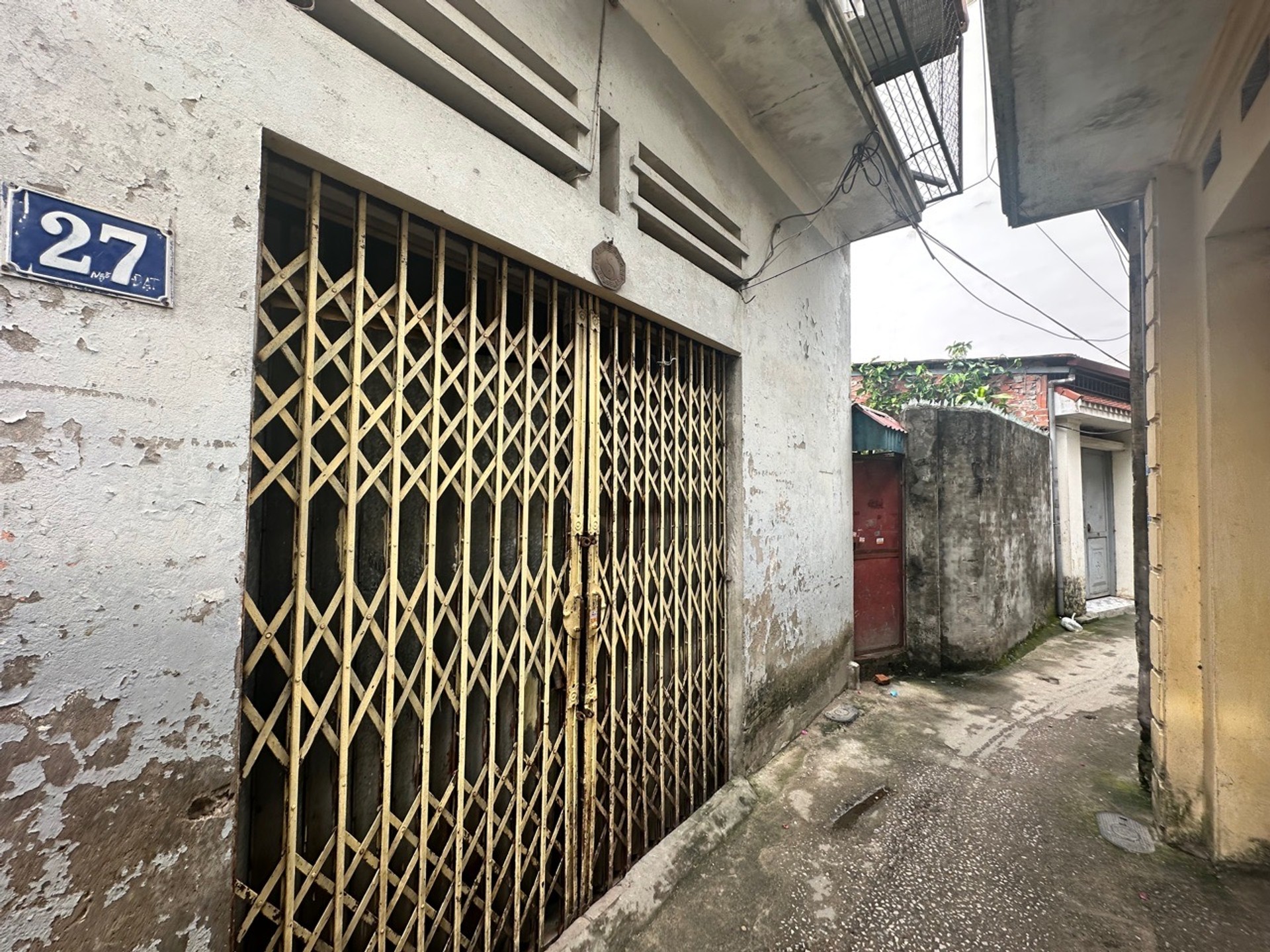 Bán nhà Trương Định - diện tích 20m2 1 tầng - Ngõ xe máy tránh rộng thoáng - giá 2,1 tỷ