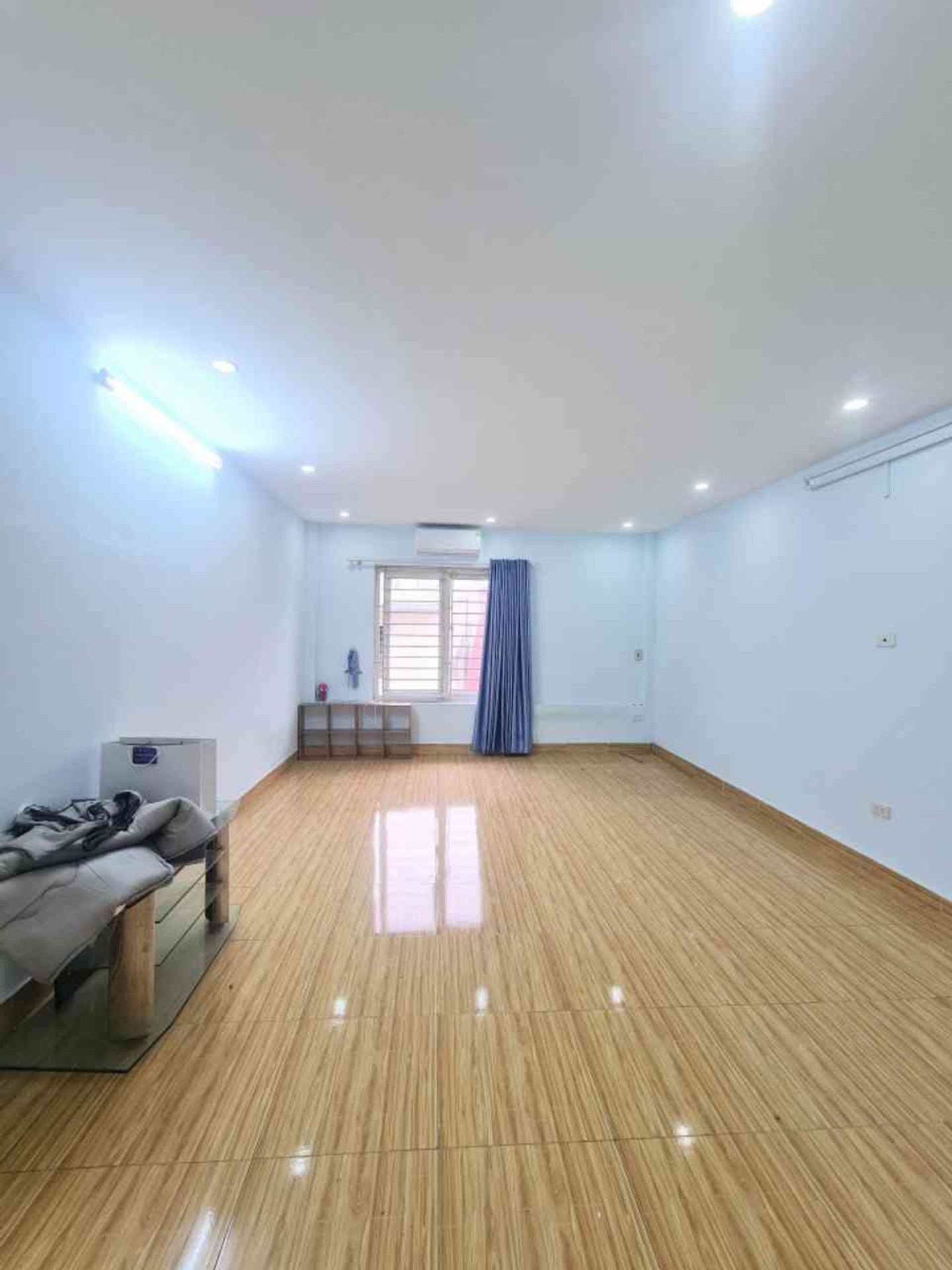 Bán nhà Mai Động - diện tích 38m2 2 tầng - Ngõ thông, gần ô tô - giá 5,15 tỷ