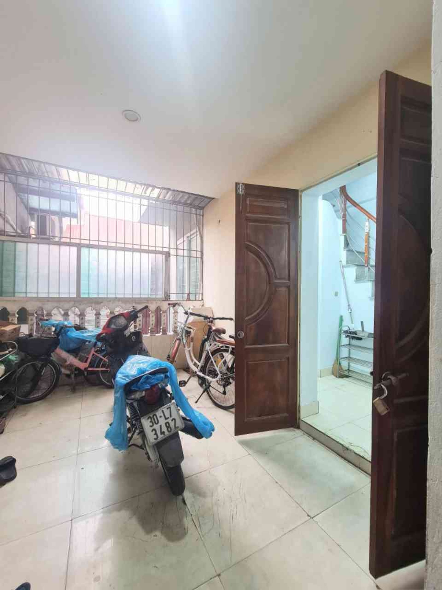 Bán nhà Mai Động - diện tích 38m2 2 tầng - Ngõ thông, gần ô tô - giá 5,15 tỷ
