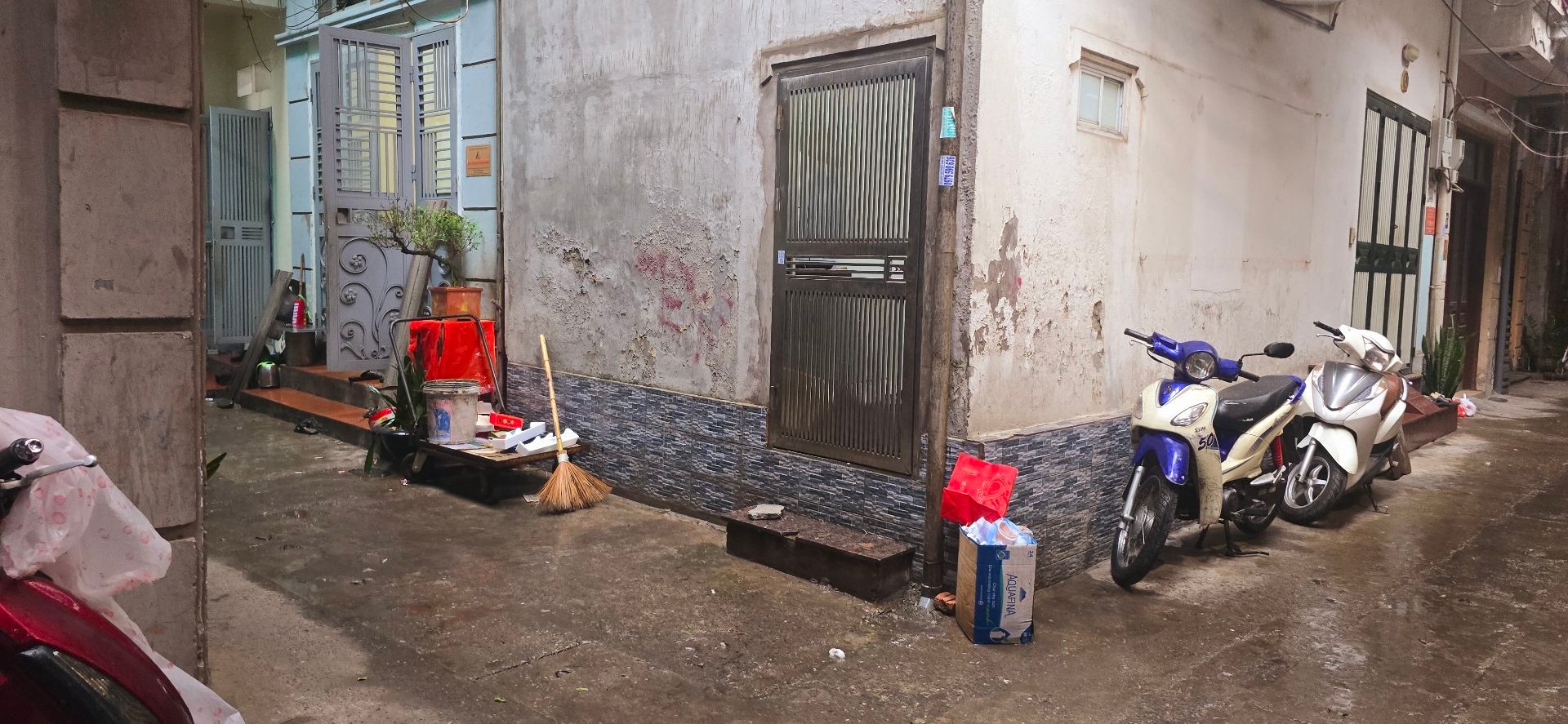 Bán nhà Mạc Thị Bưởi - diện tích 70m2 2 tầng - Ngõ ba gác tránh xe máy - giá 15 tỷ