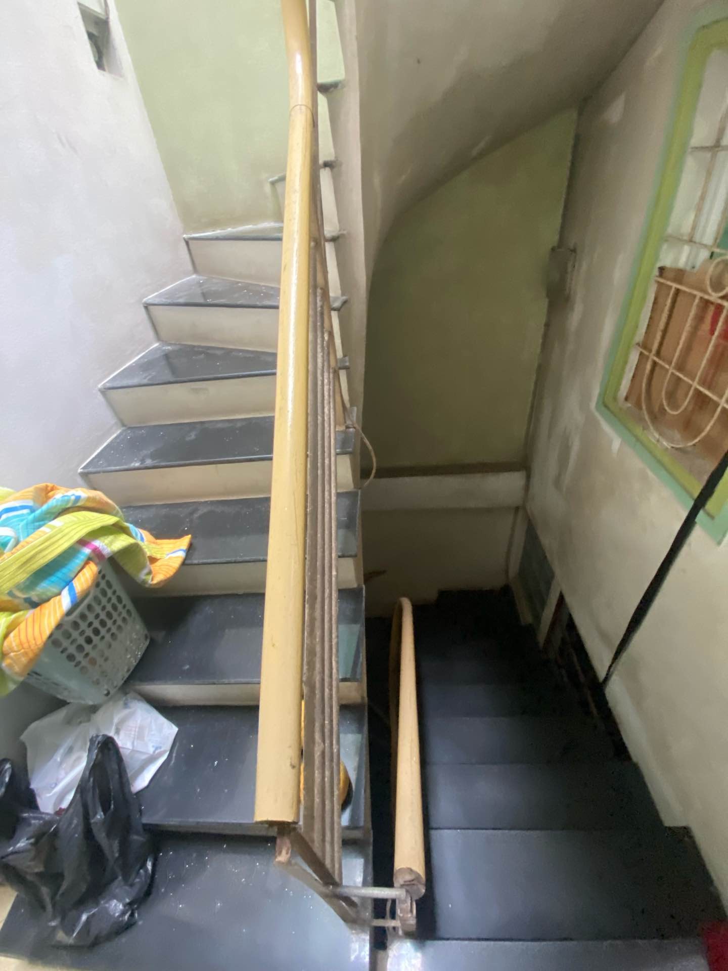 Bán nhà Nguyễn Văn Viên - diện tích 33m2 3 tầng - Ô tô qua nhà - giá 13,7 tỷ