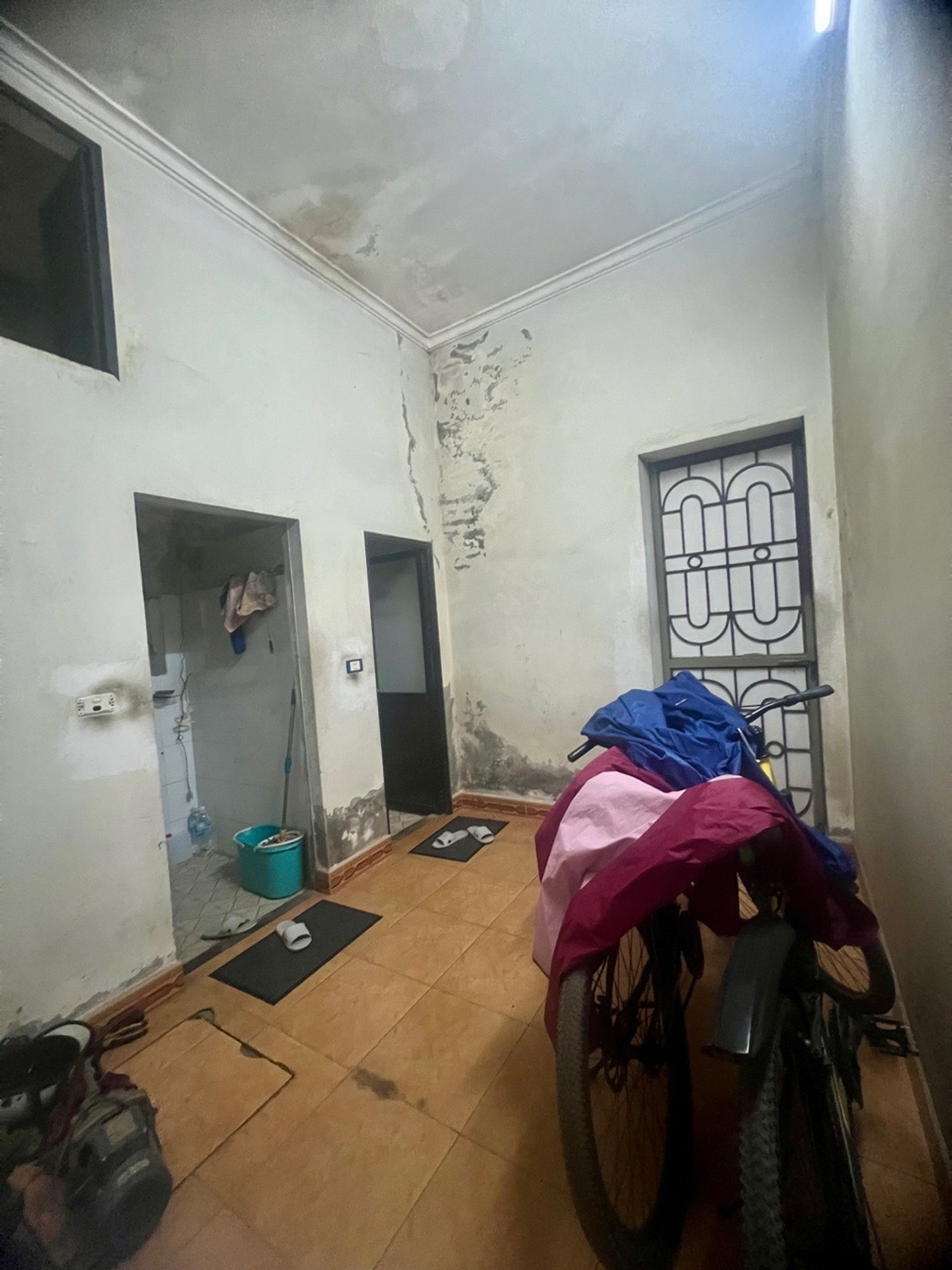 Bán nhà Yên Sở - diện tích 91m2 3 tầng - Mặt phố, vỉa hè, ô tô tránh, kinh doanh - giá 14,5 tỷ