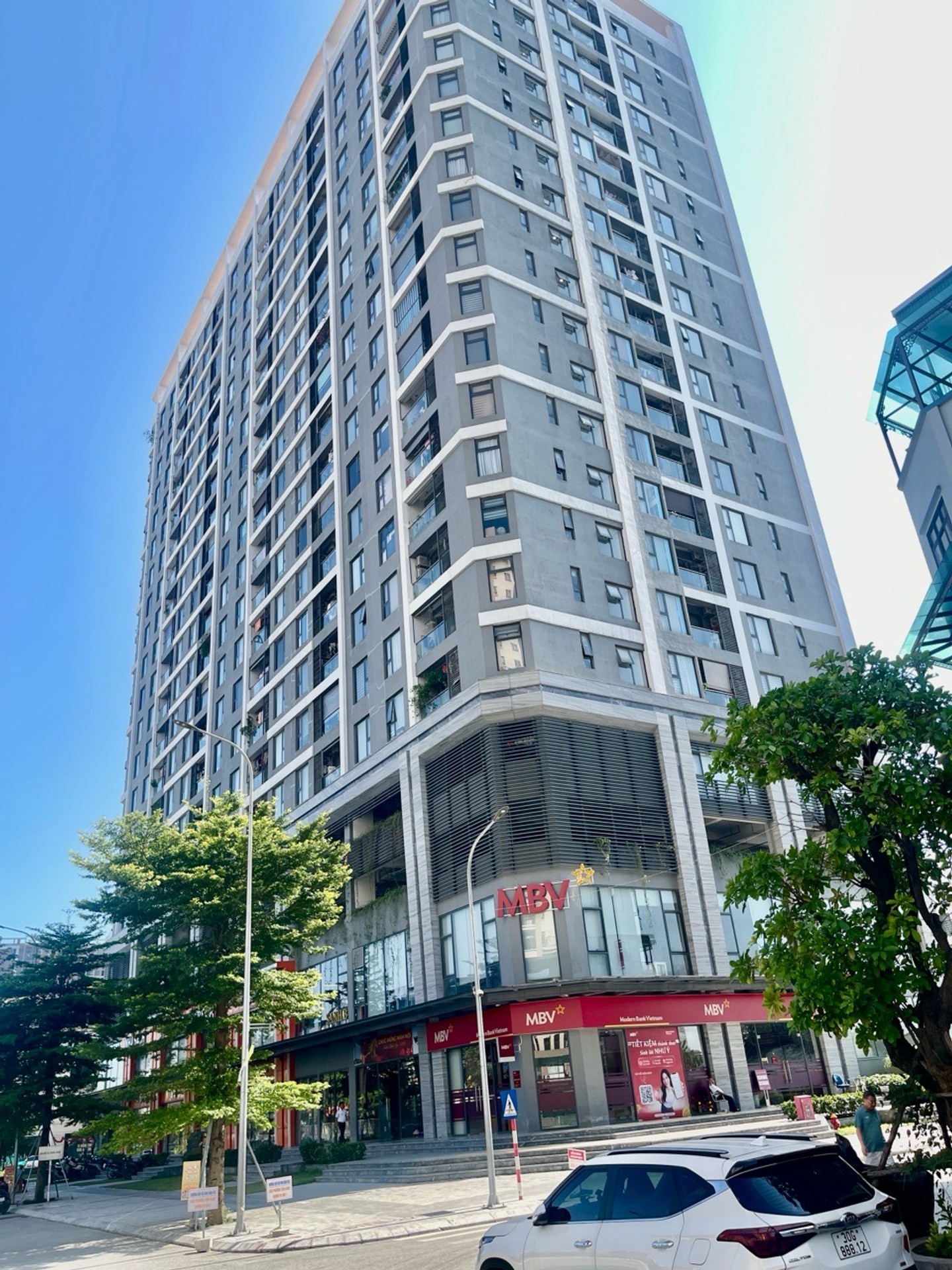 Bán nhà Nguyễn Cảnh Dị - diện tích 50m2 18 tầng - Lô góc - giá 5,85 tỷ