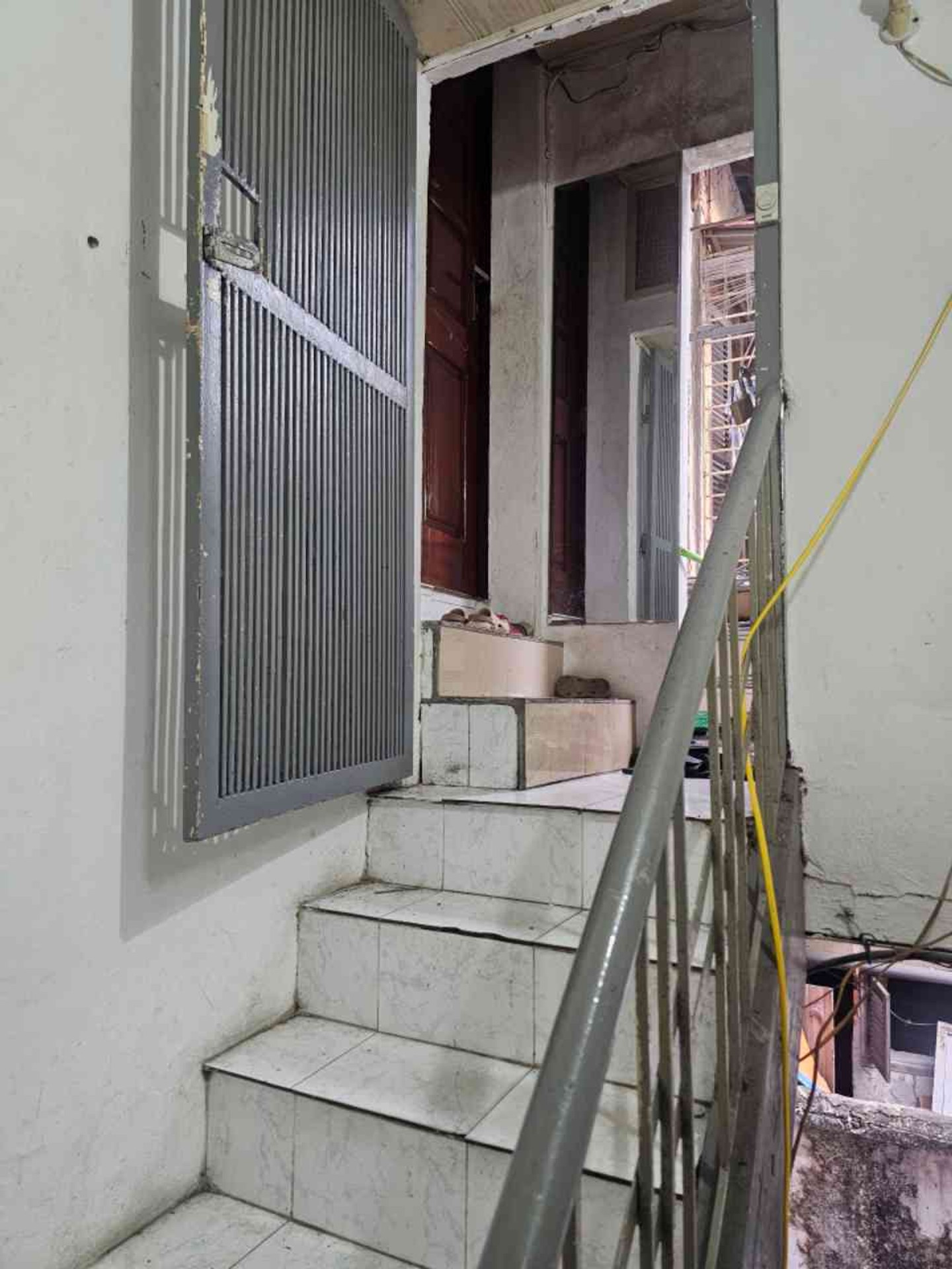Bán nhà Phố Huế - diện tích 25m2 3 tầng - Nhà đẹp hiếm có - giá 7,5 tỷ