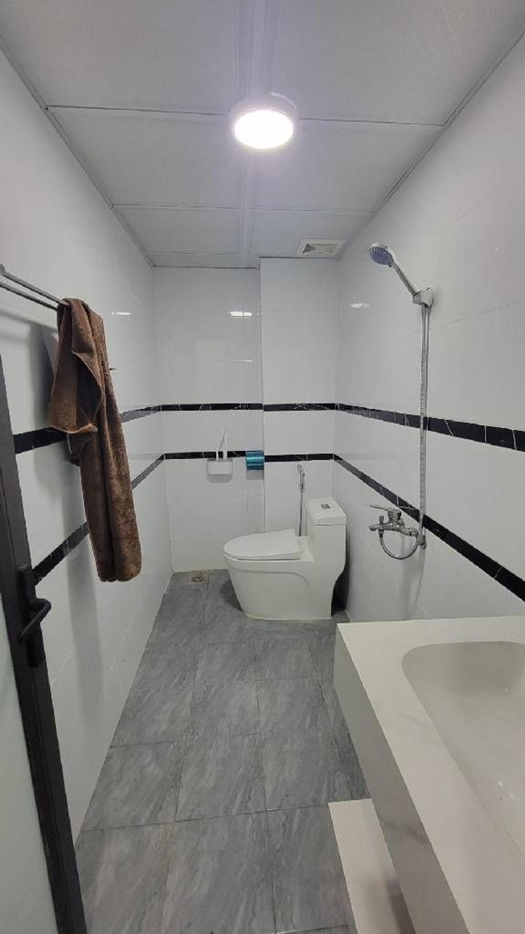 Bán nhà Đông Thiên - diện tích 30m2 5 tầng - Ô TÔ ĐỖ CỔNG - giá 7,35 tỷ