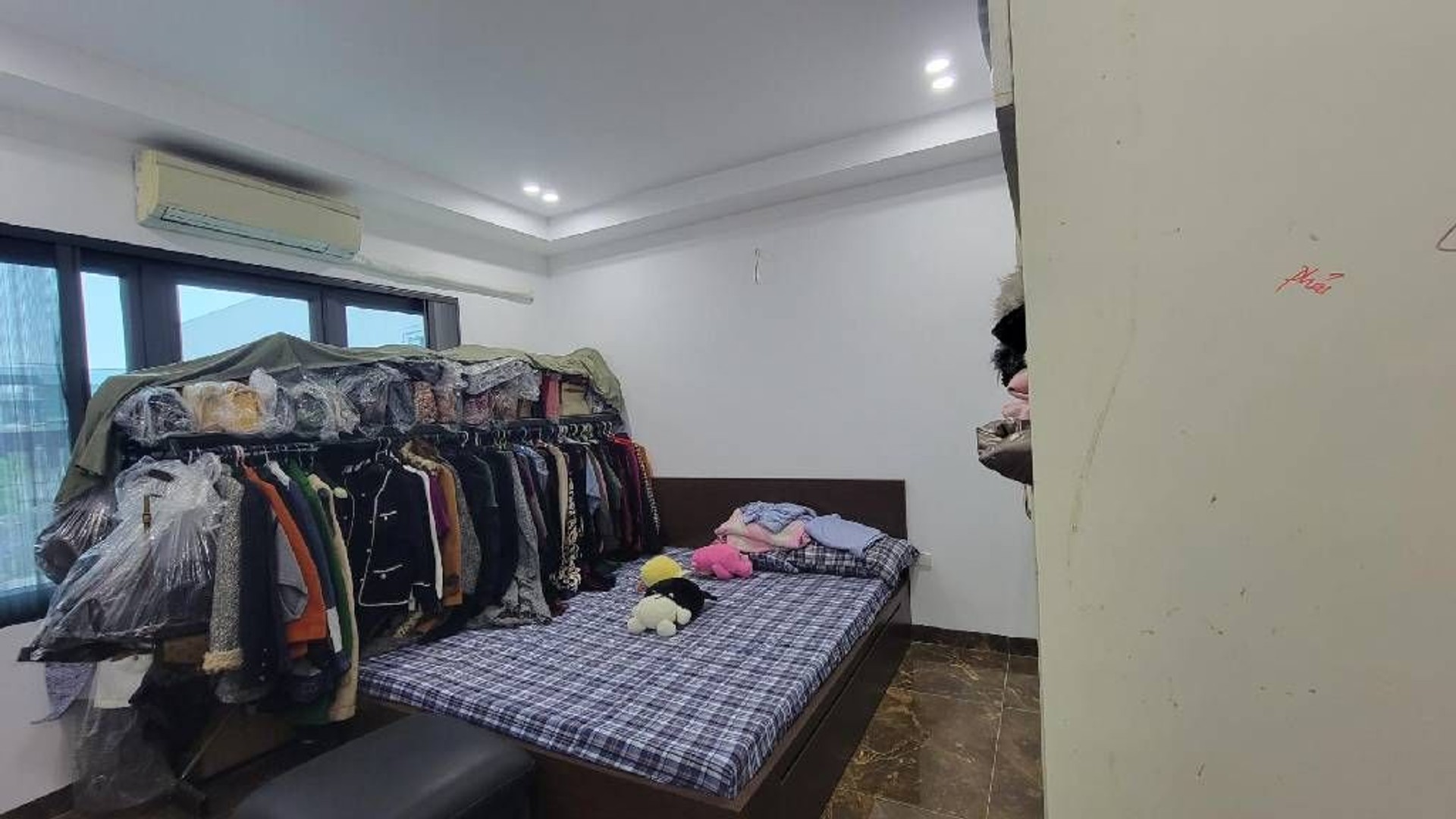 Bán nhà Đông Thiên - diện tích 30m2 5 tầng - Ô TÔ ĐỖ CỔNG - giá 7,35 tỷ