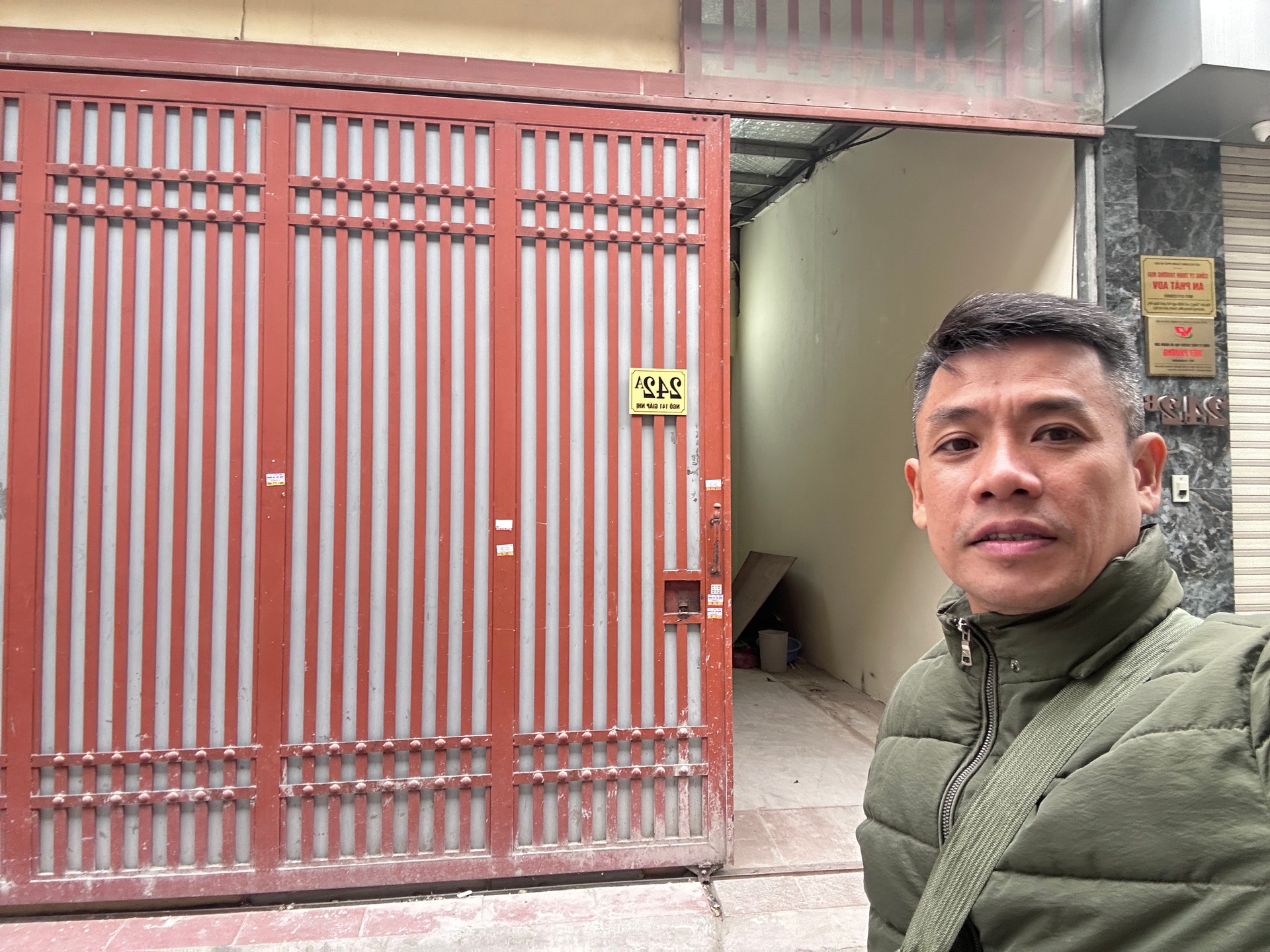 Bán nhà Giáp Nhị - diện tích 74m2 3 tầng - Ngõ to ô tô vào đất - giá 14,6 tỷ