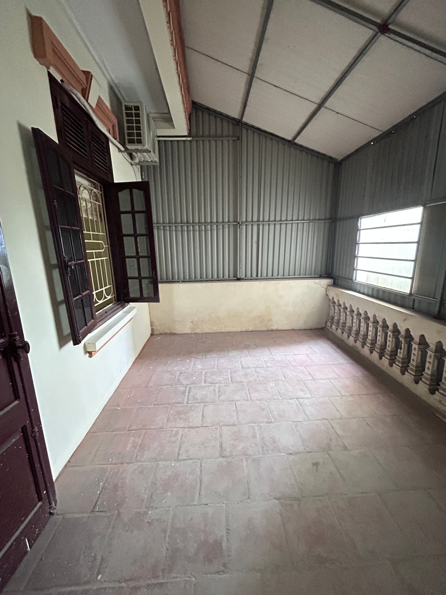 Bán nhà Giáp Nhị - diện tích 74m2 3 tầng - Ngõ to ô tô vào đất - giá 14,6 tỷ