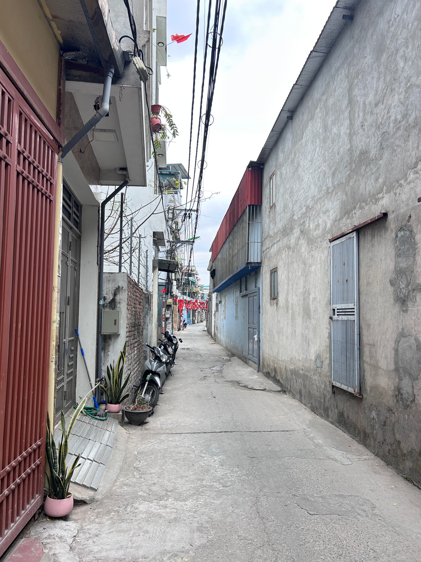 Bán nhà Giáp Nhị - diện tích 74m2 3 tầng - Ngõ to ô tô vào đất - giá 14,6 tỷ