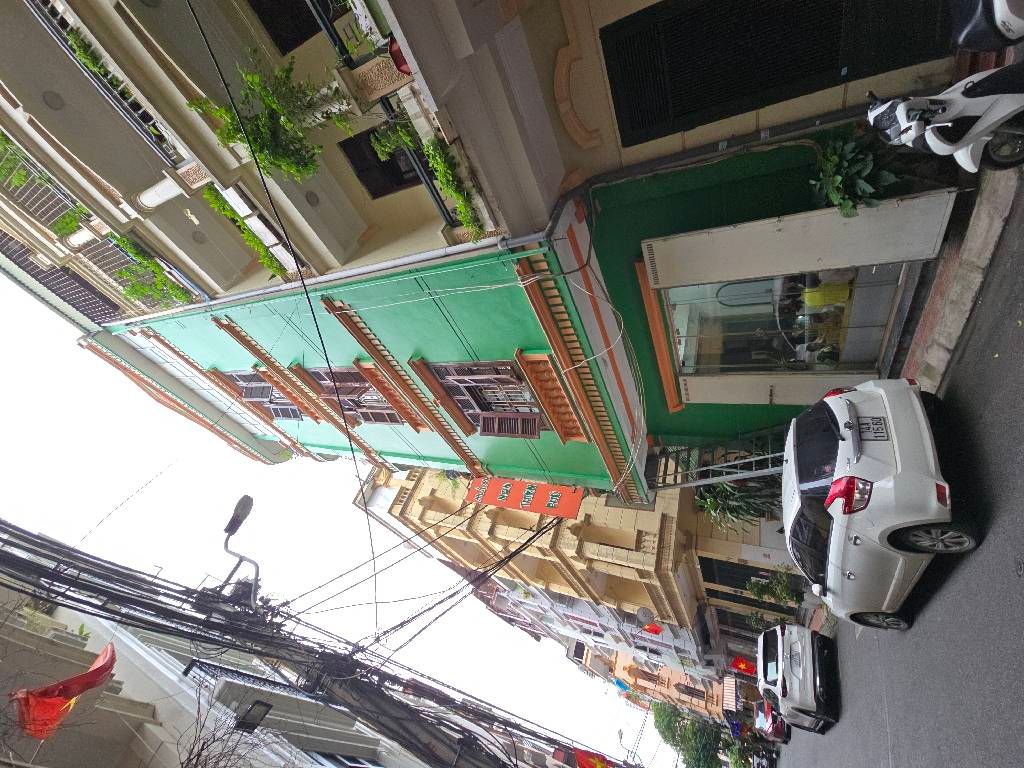 Bán nhà Quan Nhân - diện tích 80m2 5 tầng - Nhà lô góc, ô tô chạy vòng quanh - giá 32,5 tỷ