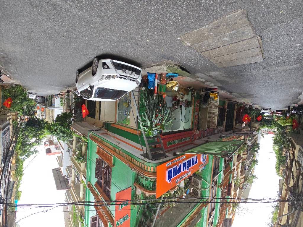 Bán nhà Quan Nhân - diện tích 80m2 5 tầng - Nhà lô góc, ô tô chạy vòng quanh - giá 32,5 tỷ