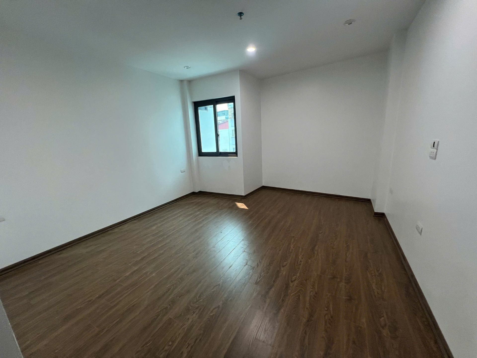 Bán nhà Nguyễn Chính - diện tích 65m2 6 tầng - Ô tô nhỏ đỗ cửa - giá 15,9 tỷ
