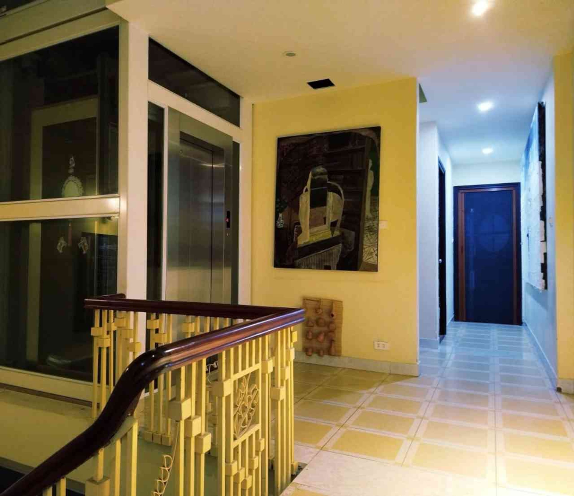Bán nhà Định Công - diện tích 76m2 5 tầng - Ô tô tránh - giá 34,5 tỷ
