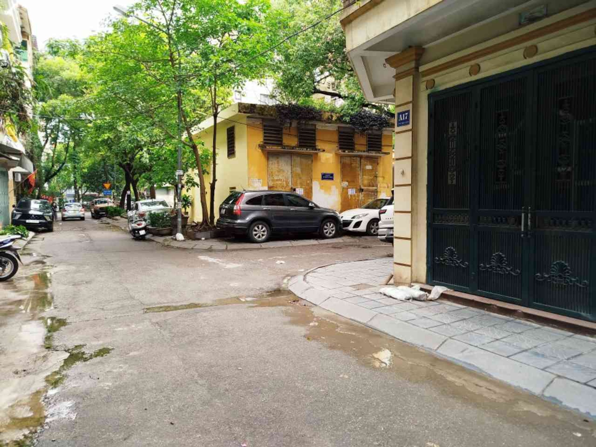 Bán nhà Định Công - diện tích 76m2 5 tầng - Ô tô tránh - giá 34,5 tỷ