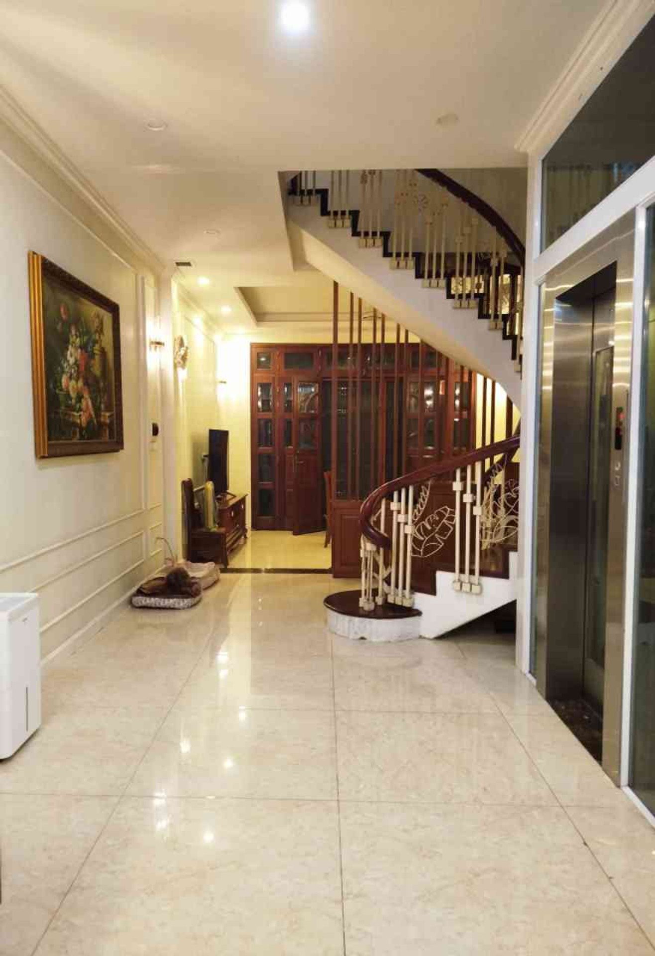 Bán nhà Định Công - diện tích 76m2 5 tầng - Ô tô tránh - giá 34,5 tỷ