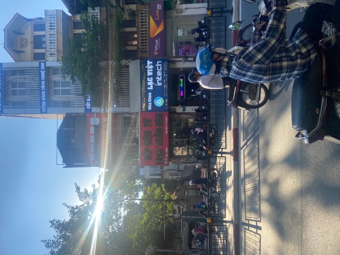 Bán nhà Tây Sơn - diện tích 127m2 3 tầng - MẶT PHỐ KINH DOANH SẦM UẤT VỈA HÈ - giá 38,5 tỷ