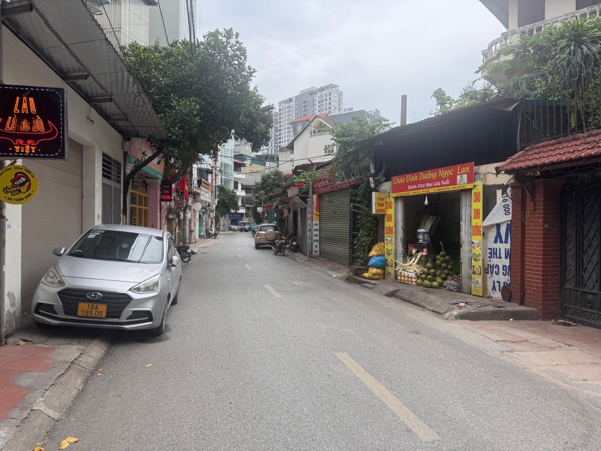 Bán nhà Hoàng Ngân - diện tích 128m2 2 tầng - Mặt phố - giá 52 tỷ