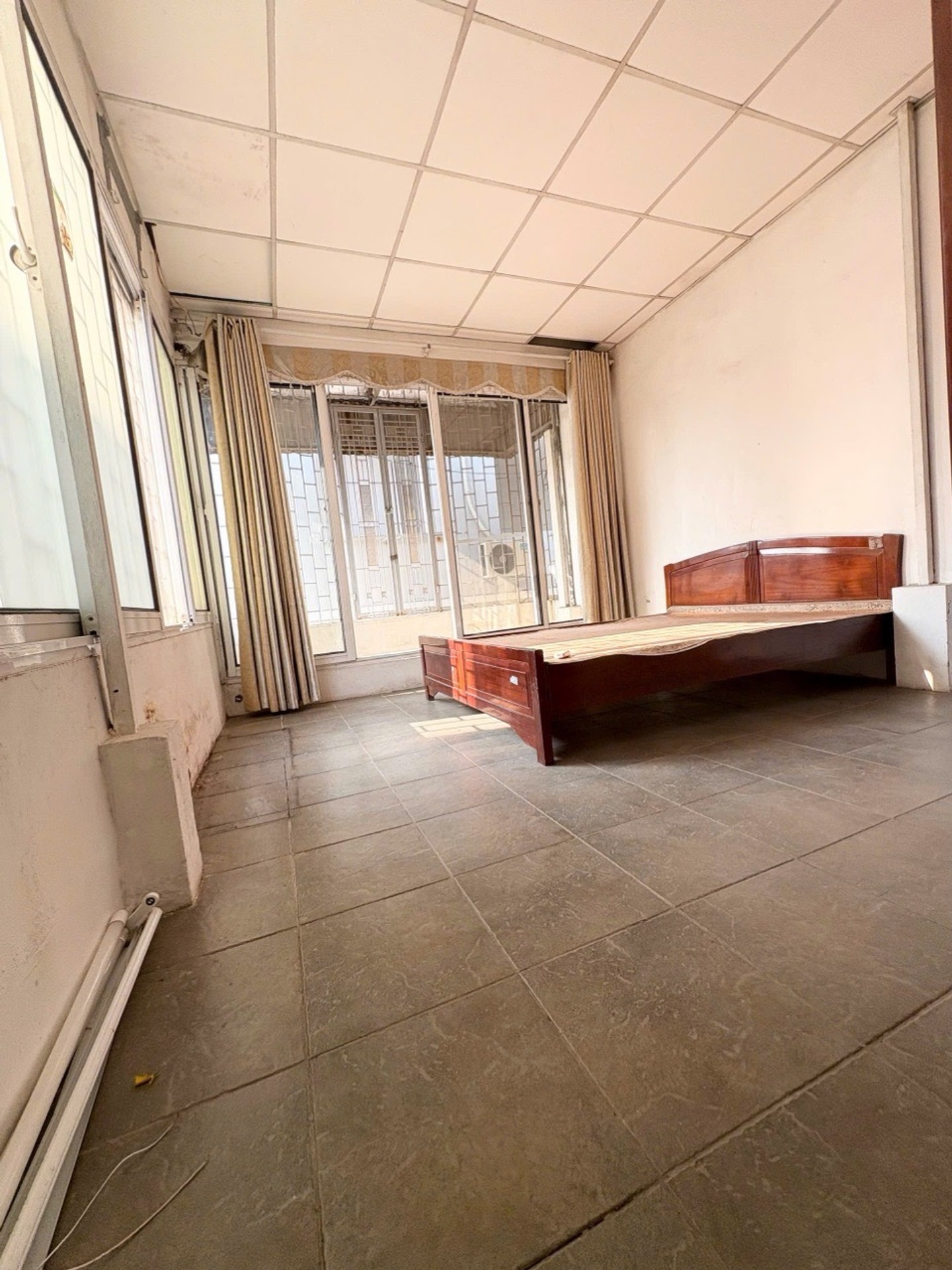 Bán nhà Trường Chinh - diện tích 32m2 4 tầng - Ô TÔ ĐỖ CỬA - giá 10 tỷ