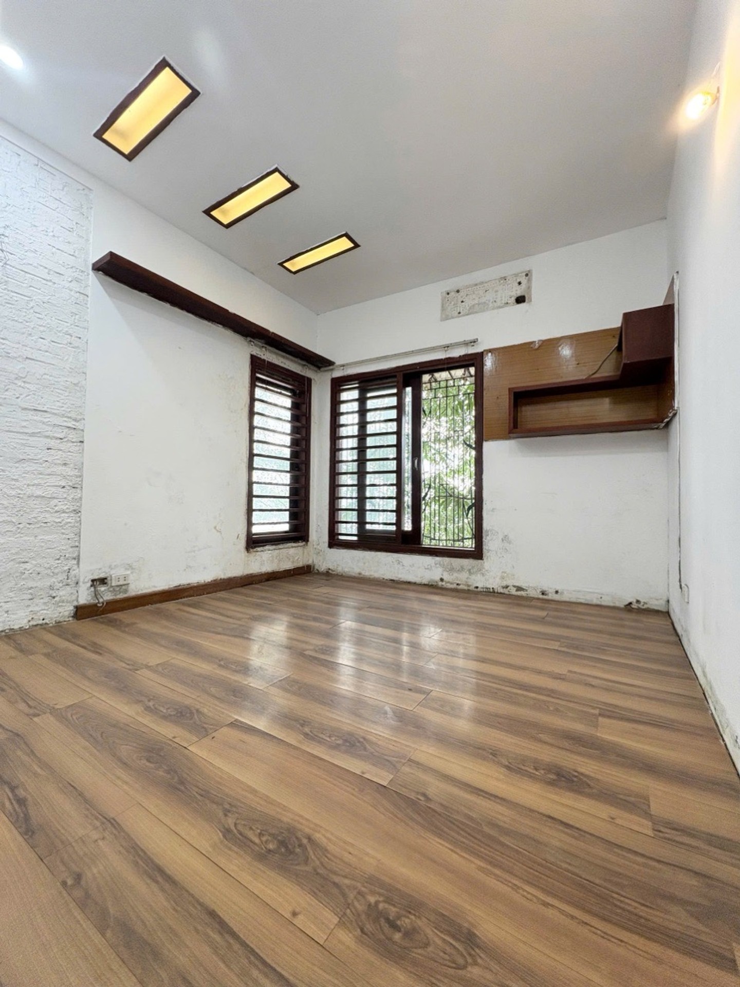 Bán nhà Trường Chinh - diện tích 32m2 4 tầng - Ô TÔ ĐỖ CỬA - giá 10 tỷ