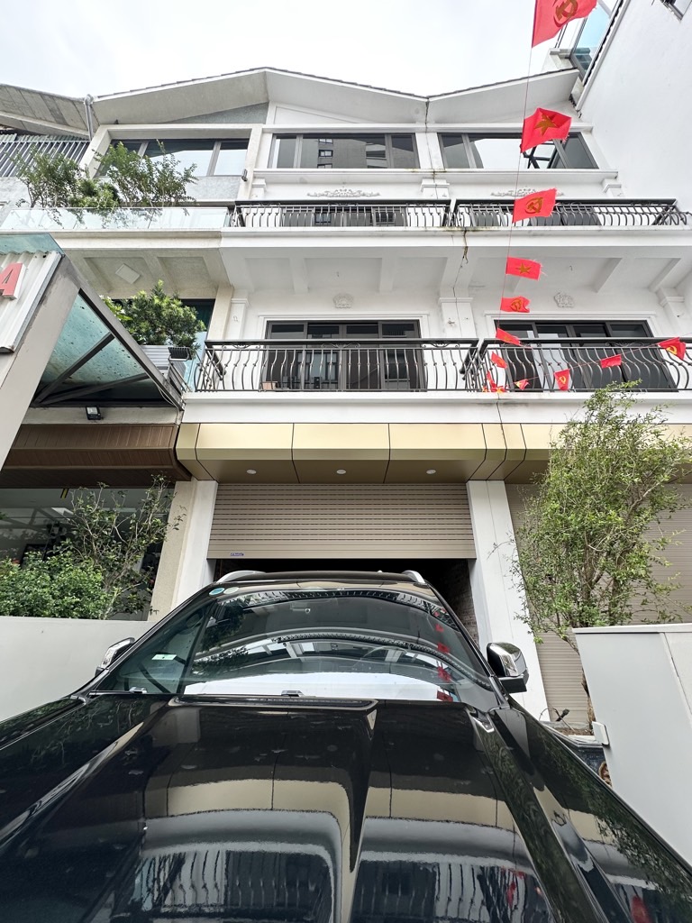 Bán nhà Thịnh Liệt - diện tích 90m2 4 tầng - ô tô vào nhà - giá 21,6 tỷ