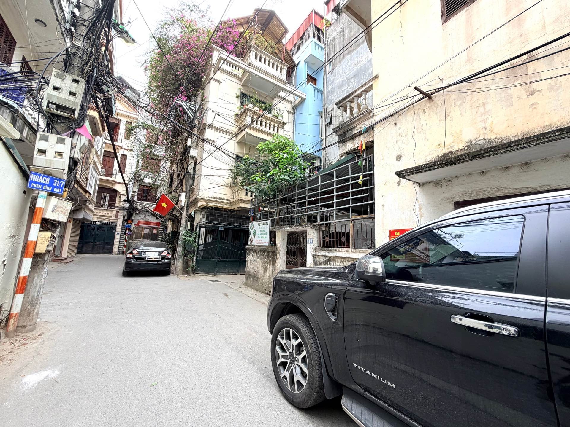 Bán nhà Phan Đình Giót - diện tích 83m2 8 tầng - Gà đẻ trứng vàng - giá 28,3 tỷ