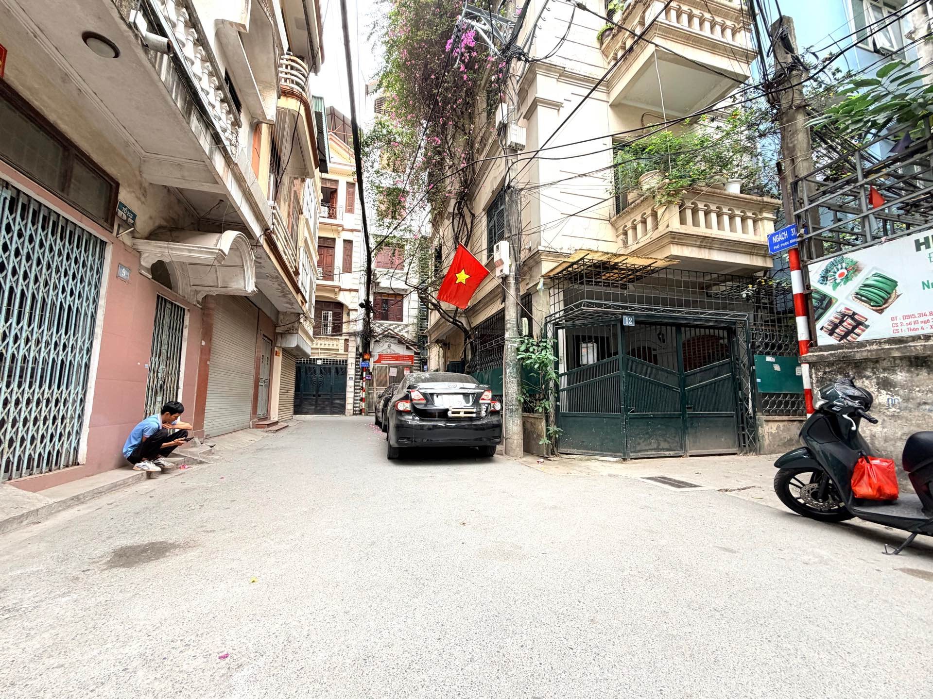 Bán nhà Phan Đình Giót - diện tích 83m2 8 tầng - Gà đẻ trứng vàng - giá 28,3 tỷ