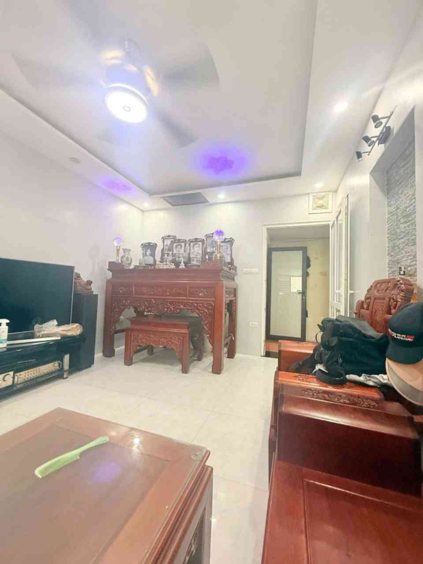 Bán nhà Đại La - diện tích 120m2 2 tầng - Ô tô đỗ chân cầu thang - giá 8 tỷ