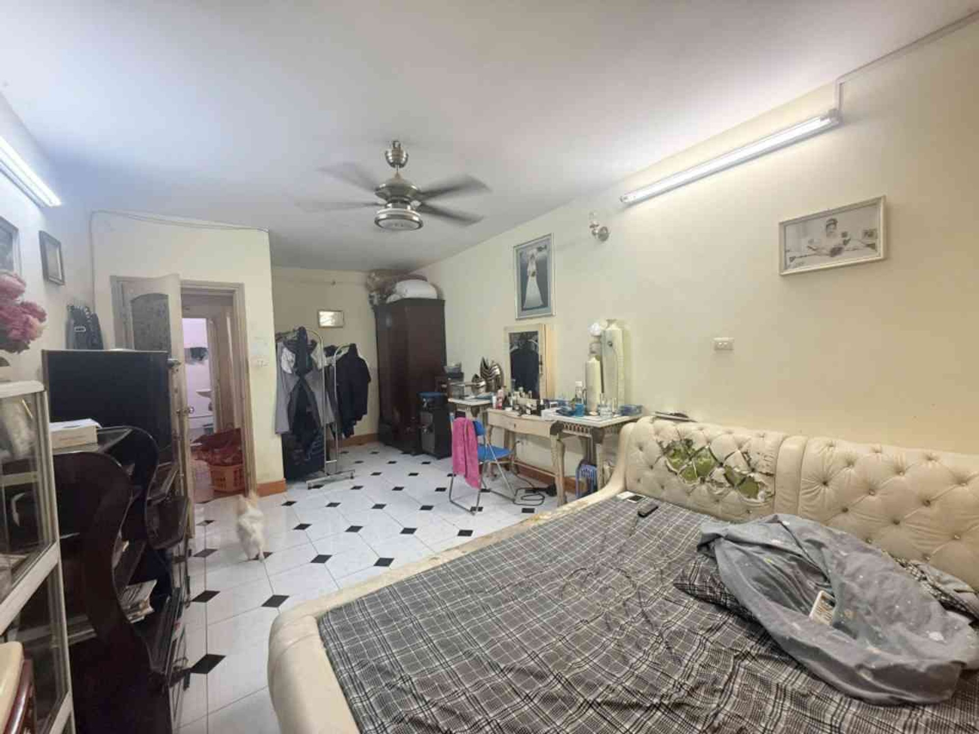 Bán nhà Đại La - diện tích 120m2 2 tầng - Ô tô đỗ chân cầu thang - giá 8 tỷ