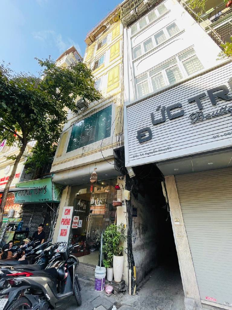 Bán nhà Nguyễn Khuyến - diện tích 101m2 6 tầng - Mặt phố kinh doanh đẳng cấp - giá 41 tỷ