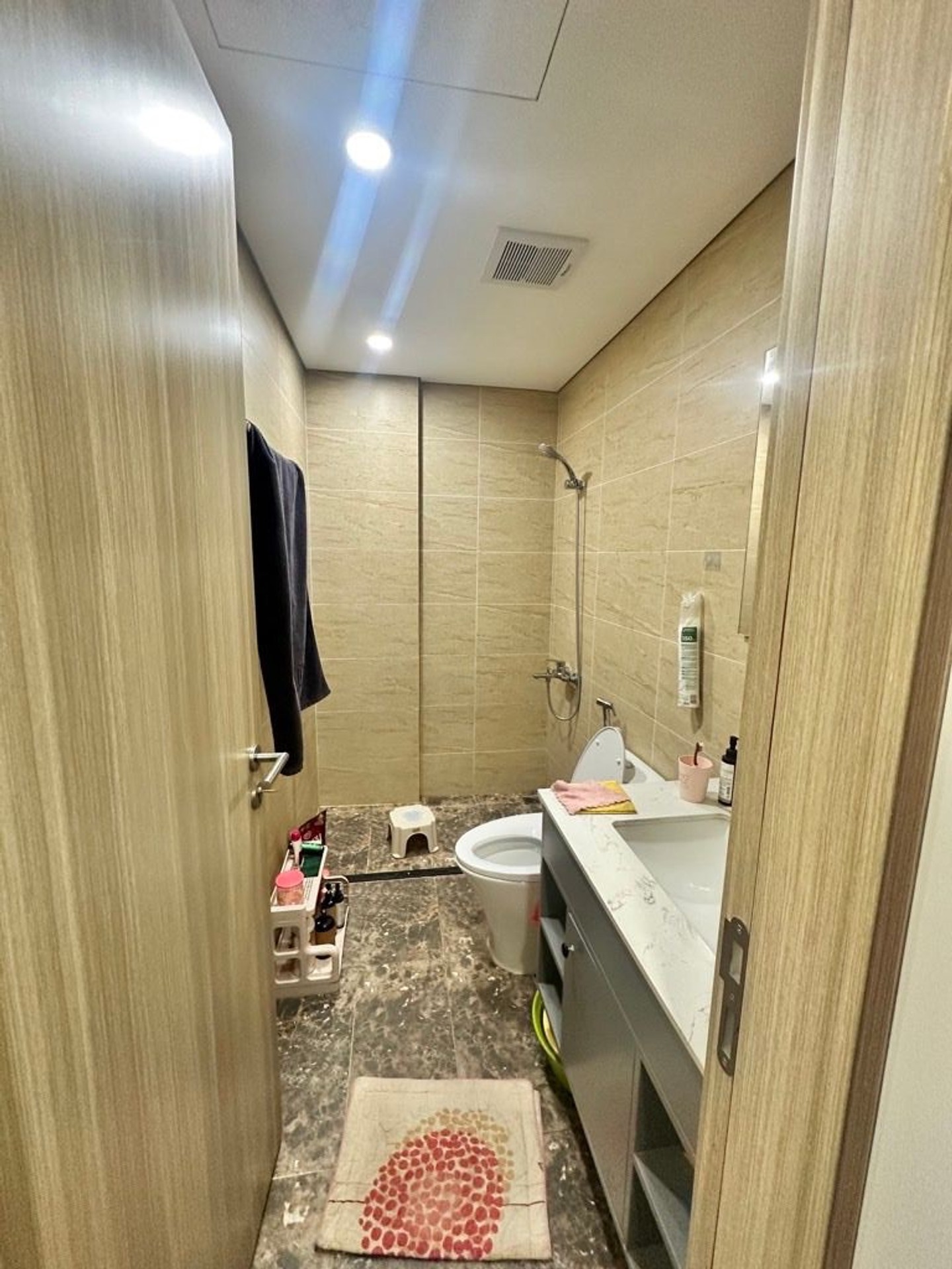 Bán nhà Hoàng Mai - diện tích 79m2 24 tầng - Sổ Đỏ Chính Chủ Sẵn Sàng Giao Dịch - giá 7,4 tỷ