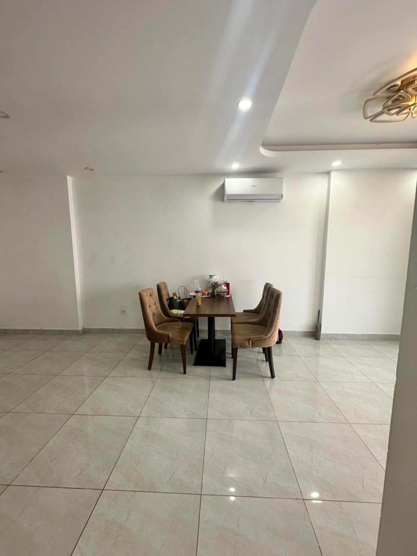 Bán nhà Hoàng Mai - diện tích 79m2 24 tầng - Sổ Đỏ Chính Chủ Sẵn Sàng Giao Dịch - giá 7,4 tỷ