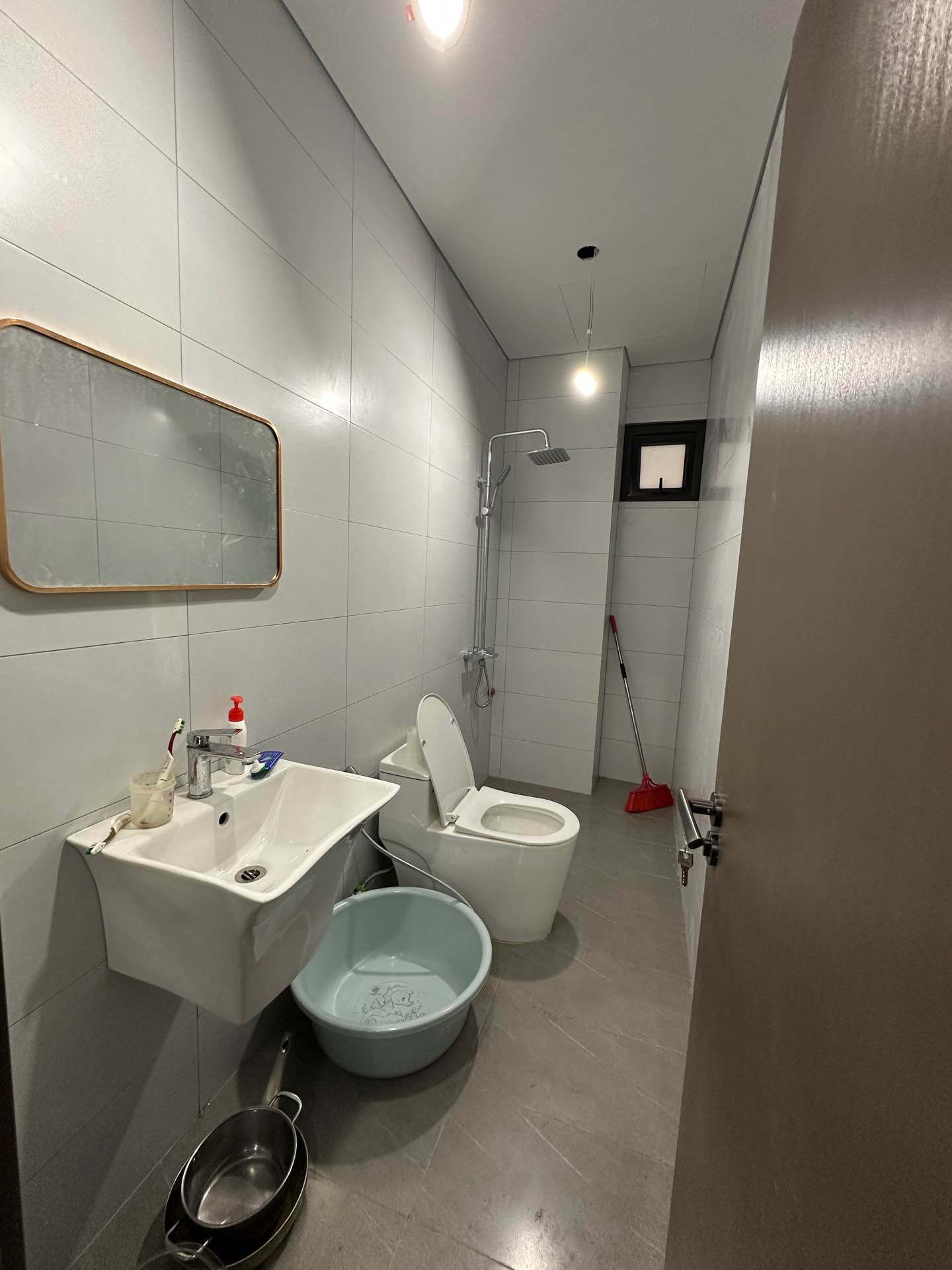 Bán nhà Nguyễn Khoái - diện tích 36m2 4 tầng - Ngõ ô tô tránh - giá 9,5 tỷ