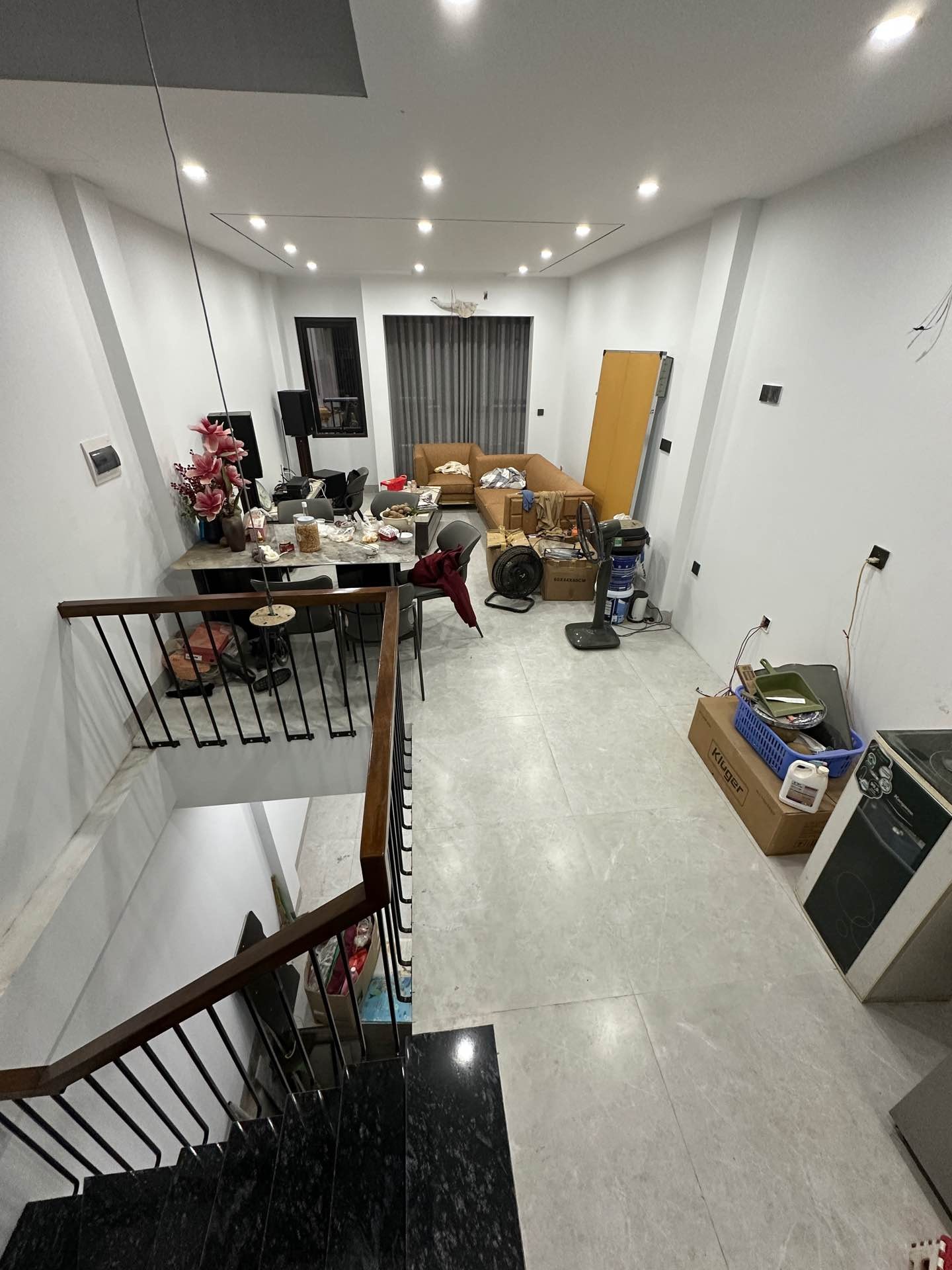 Bán nhà Nguyễn Khoái - diện tích 36m2 4 tầng - Ngõ ô tô tránh - giá 9,5 tỷ