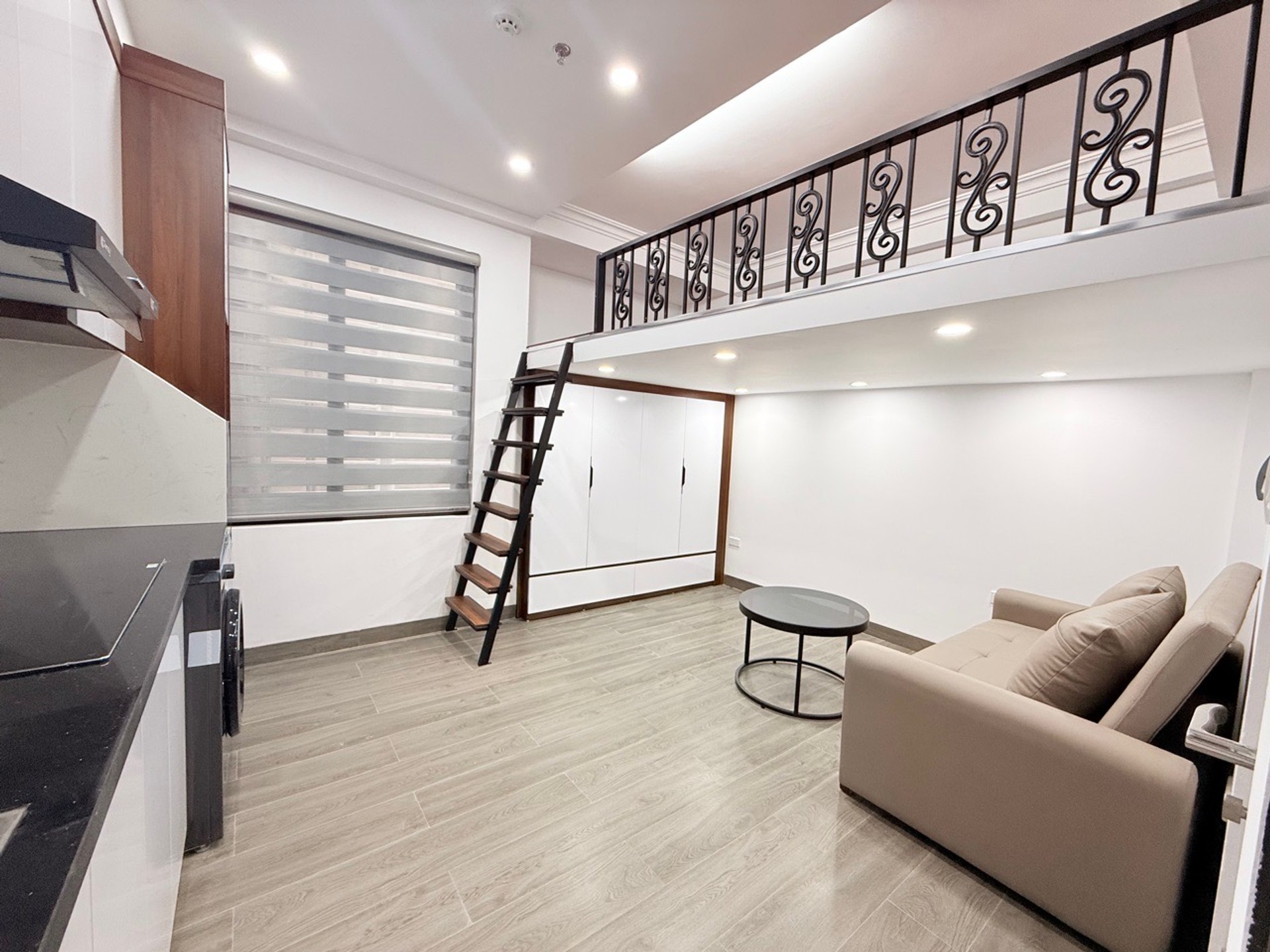 Bán nhà Hào Nam - diện tích 55m2 7 tầng - GÀ ĐẺ TRỨNG VÀNG - giá 19,5 tỷ