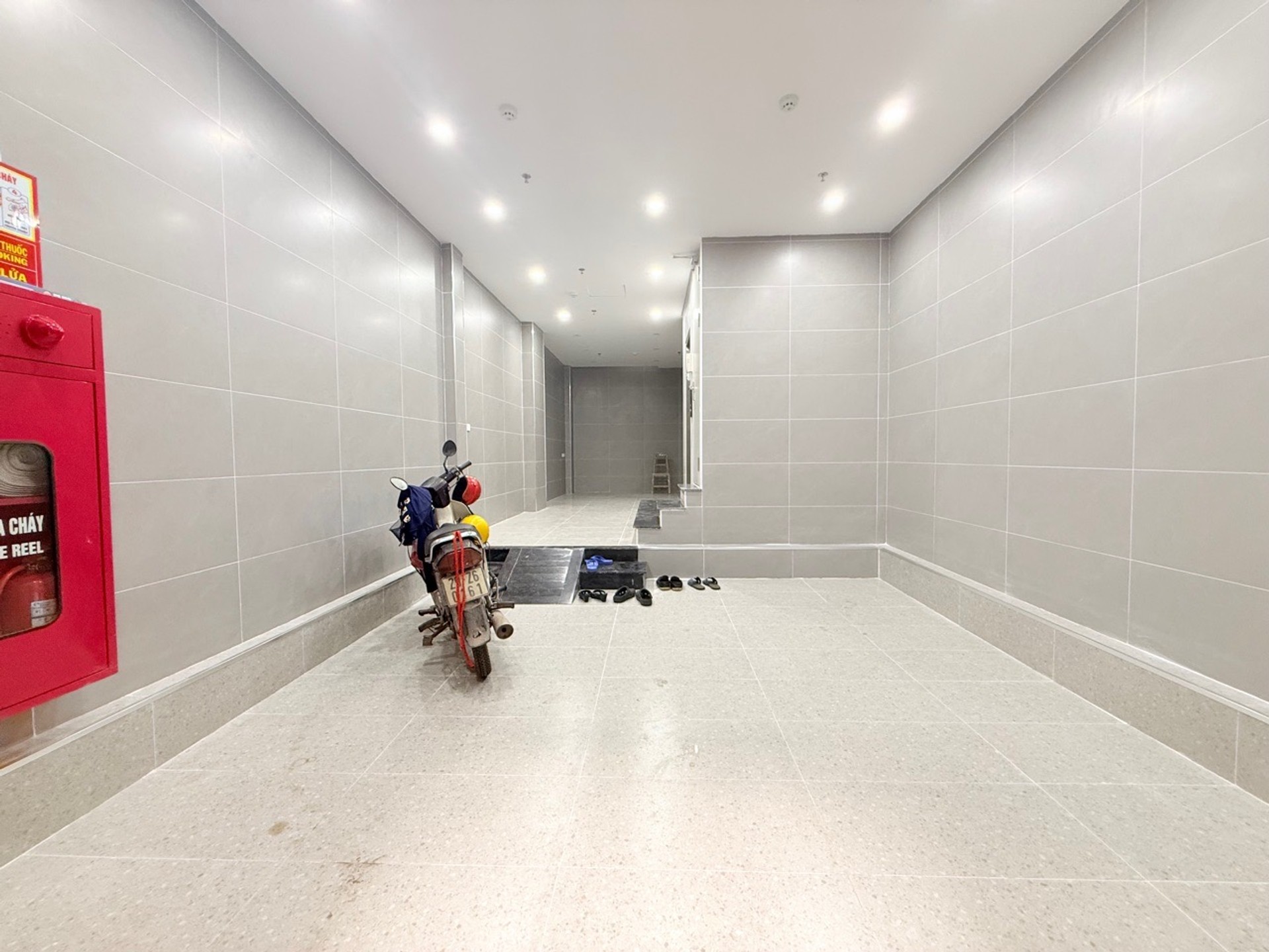 Bán nhà Hào Nam - diện tích 55m2 7 tầng - GÀ ĐẺ TRỨNG VÀNG - giá 19,5 tỷ