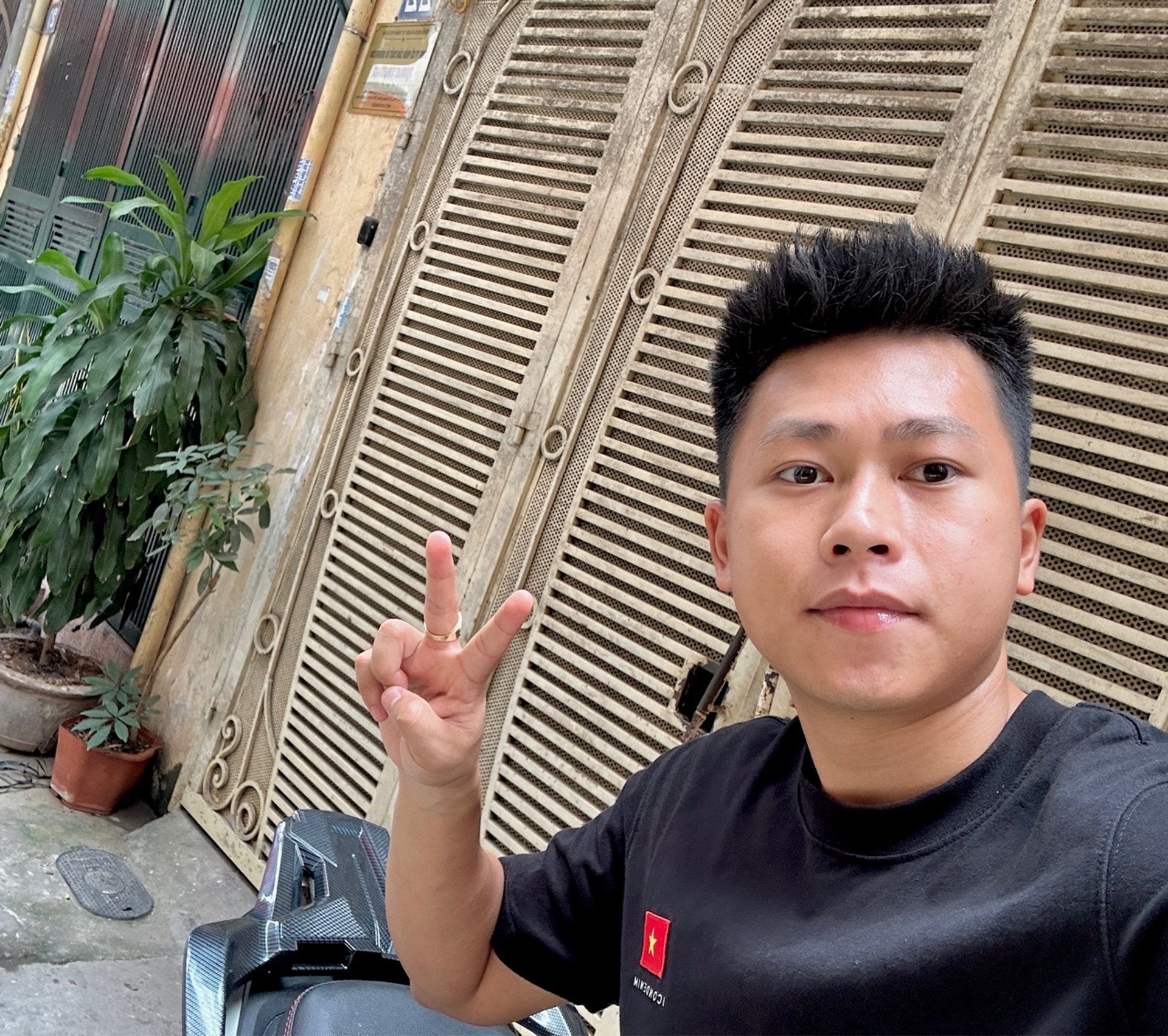 Bán nhà Hoàng Mai - diện tích 47m2 4 tầng - Phân lô ô tô vào nhà - giá 13,6 tỷ
