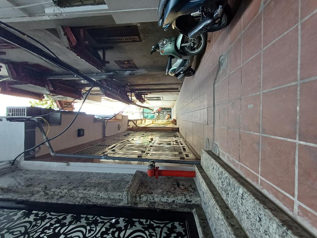 Bán nhà Yên Lạc - diện tích 70m2 7 tầng - Mặt Tiền Đẹp - giá 28 tỷ