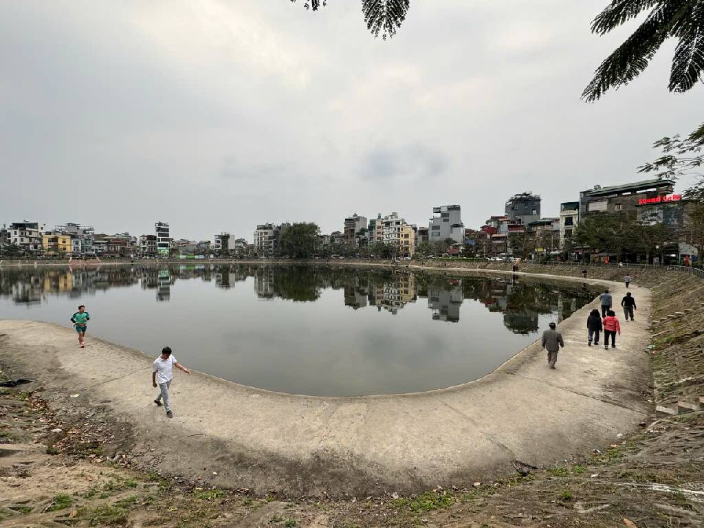 Bán nhà Trần Quý Cáp - diện tích 109.9m2 3 tầng - Ngõ thông, ô tô, kinh doanh nhộn nhịp - giá 27,6 tỷ