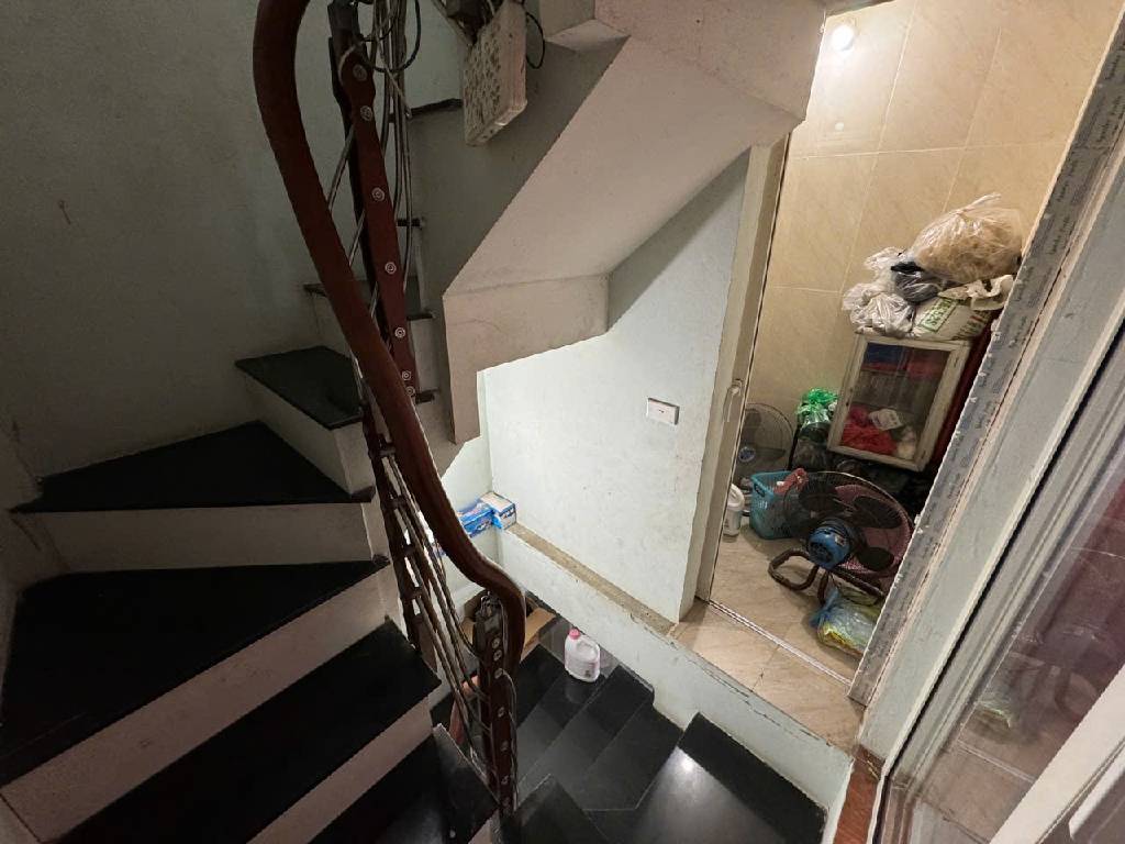 Bán nhà Trần Quý Cáp - diện tích 109.9m2 3 tầng - Ngõ thông, ô tô, kinh doanh nhộn nhịp - giá 27,6 tỷ