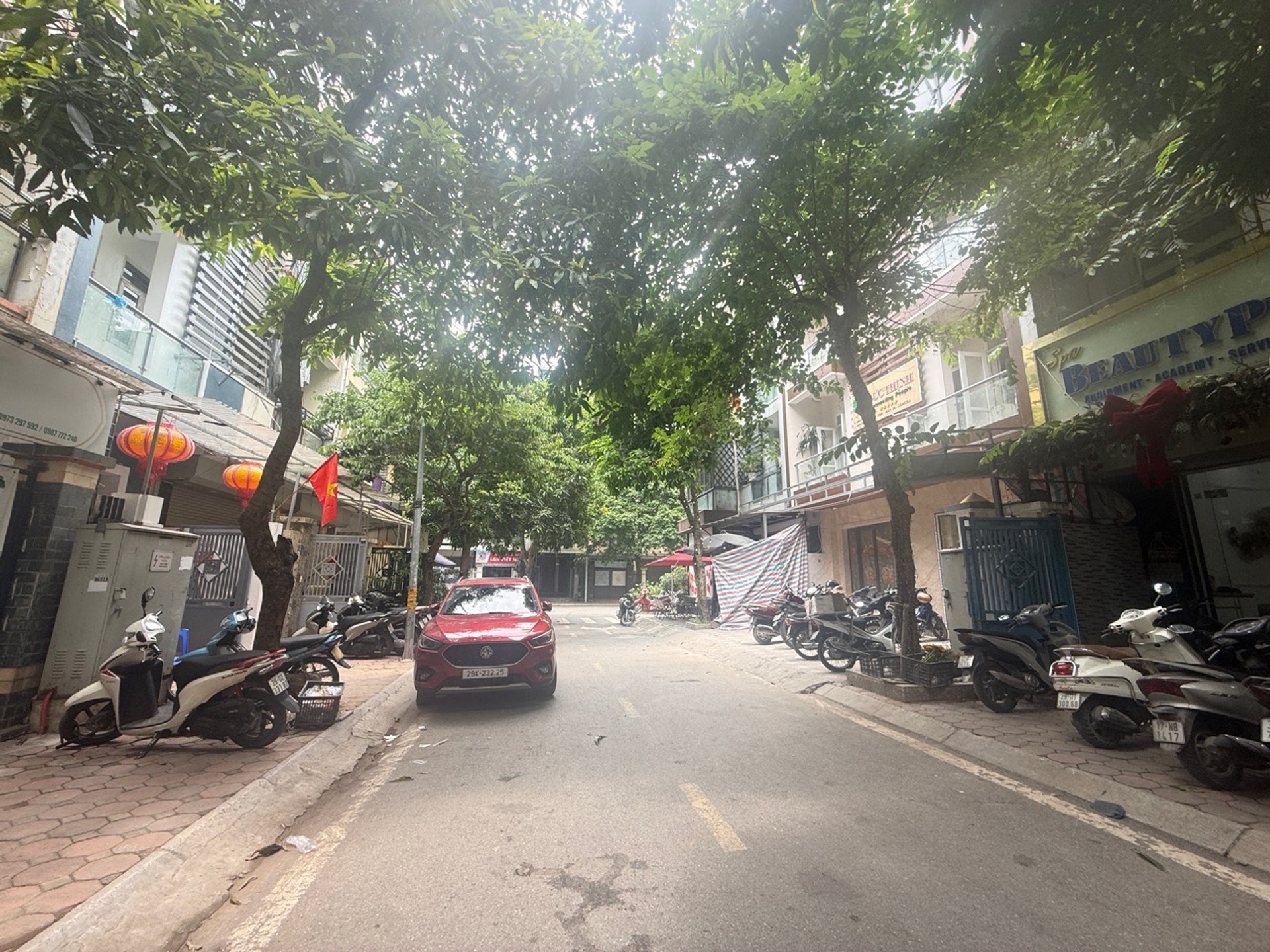 Bán nhà Tam Trinh - diện tích 65m2 5 tầng - Kinh doanh sầm uất - giá 23 tỷ